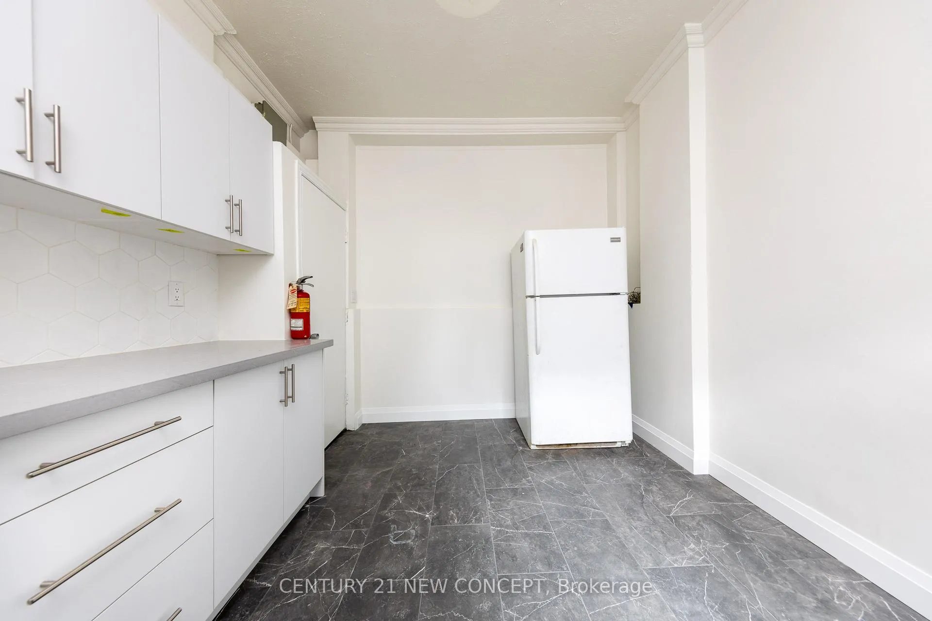 Photo 15 of Unit 2nd Floor, 295 Queen Street E, Toronto, Moss Park — HOMEH
