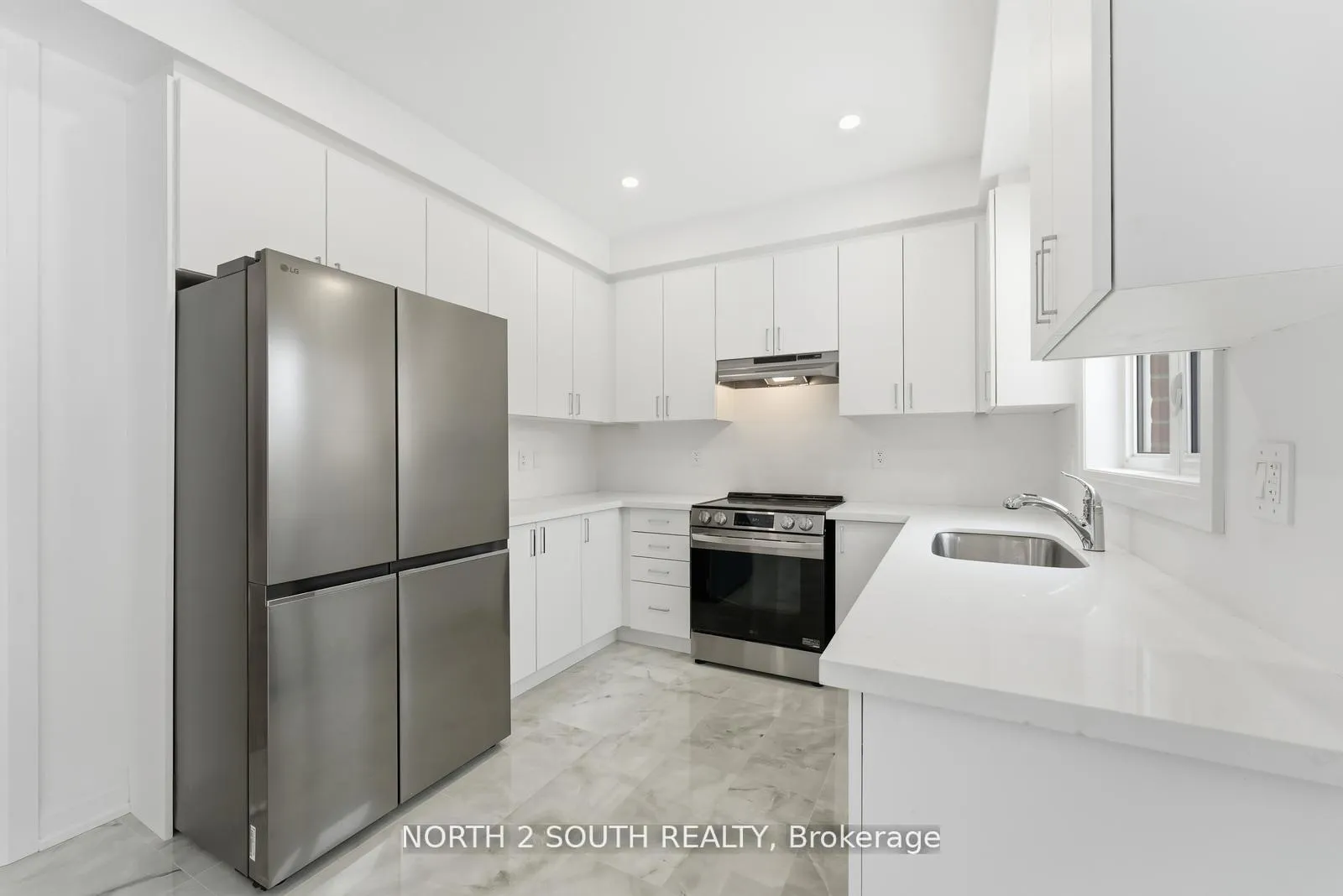 Photo 1 of 30 Virro Court, Vaughan, West Woodbridge — HOMEH