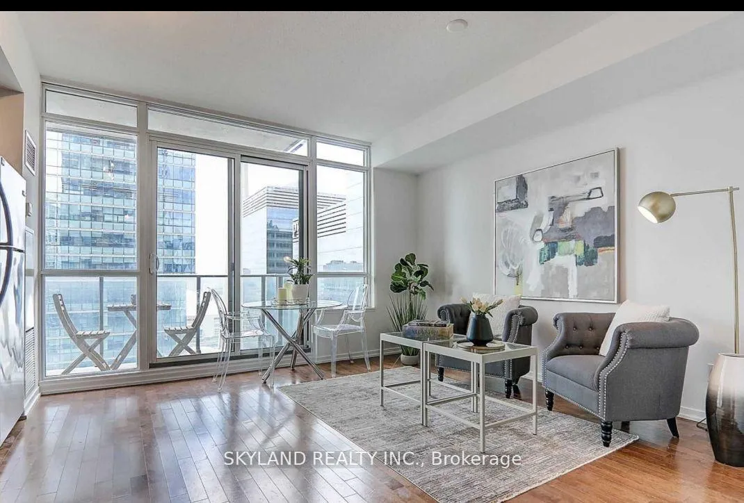 Photo 2 of Unit 3004, 65 Bremner Boulevard, Toronto, Waterfront Communities — HOMEH