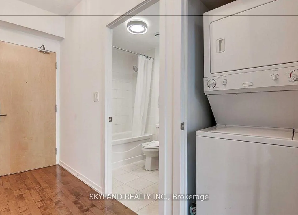 Photo 11 of Unit 3004, 65 Bremner Boulevard, Toronto, Waterfront Communities — HOMEH