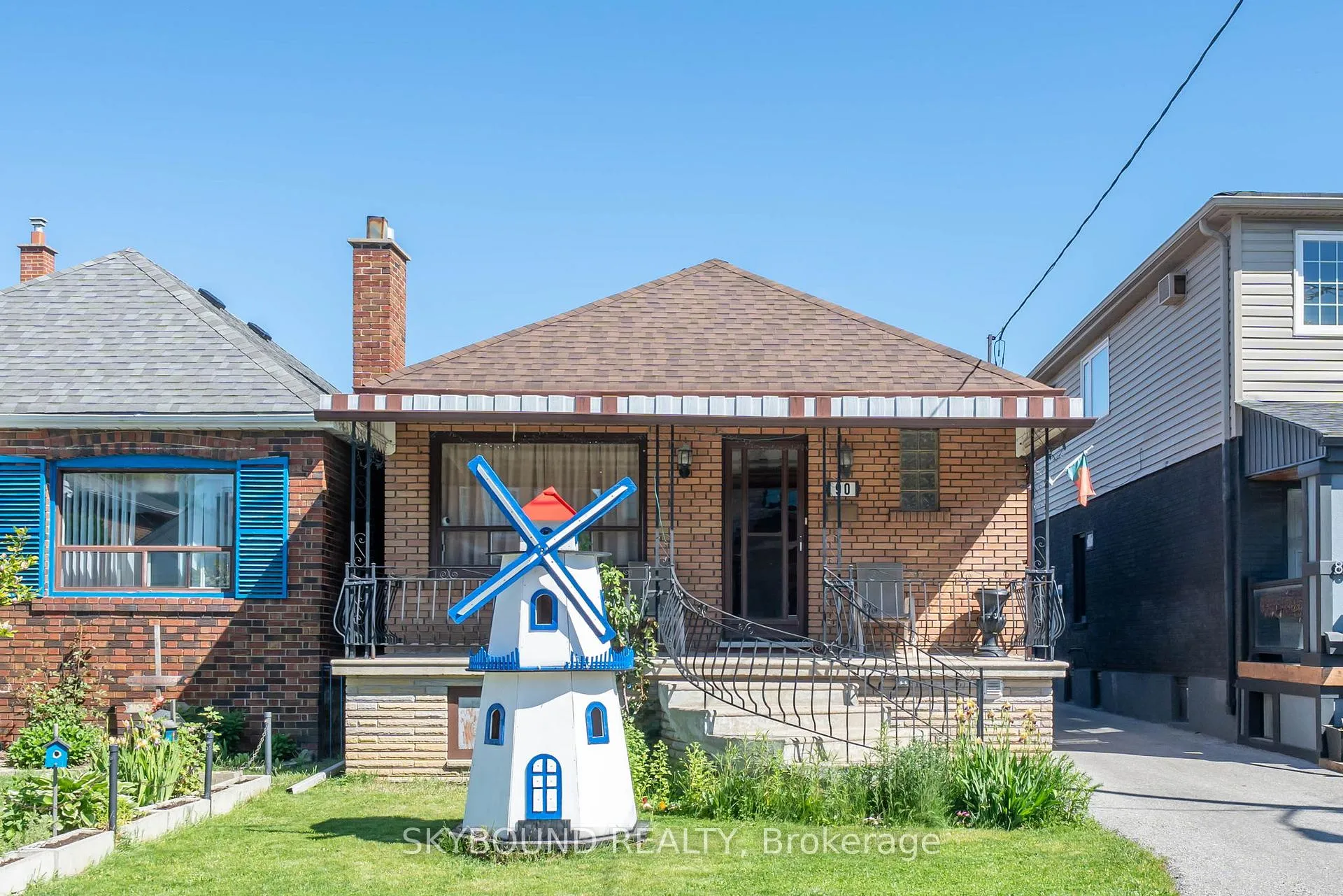 Photo 1 of 90 Ypres Road, Toronto, Keelesdale-Eglinton West — HOMEH