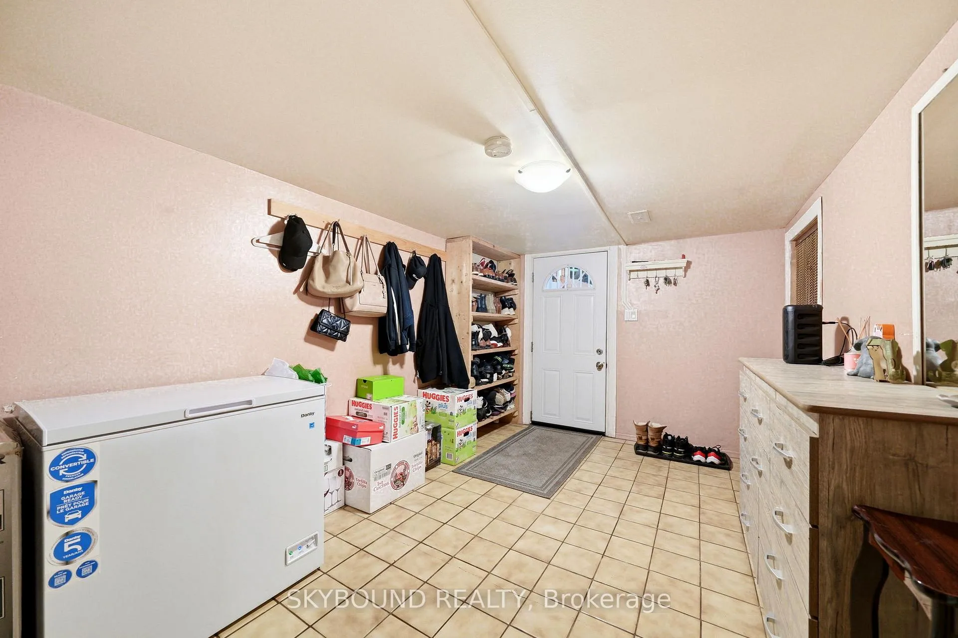 Photo 15 of 90 Ypres Road, Toronto, Keelesdale-Eglinton West — HOMEH
