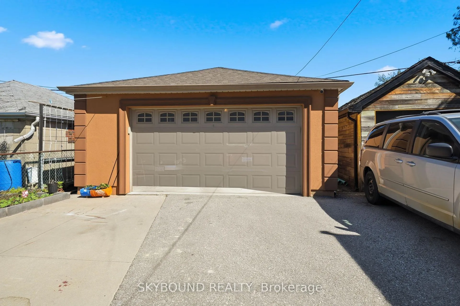 Photo 23 of 90 Ypres Road, Toronto, Keelesdale-Eglinton West — HOMEH