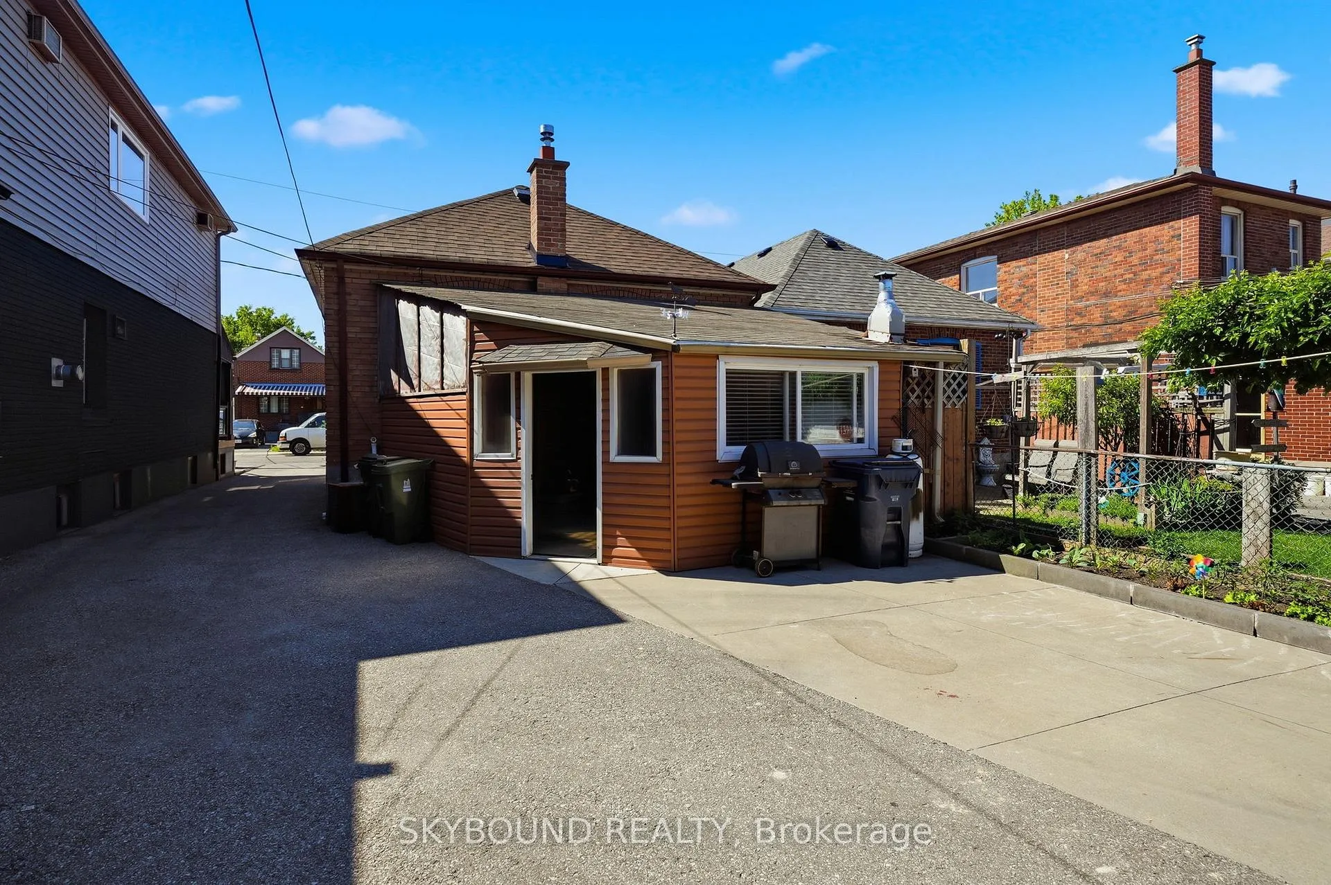 Photo 24 of 90 Ypres Road, Toronto, Keelesdale-Eglinton West — HOMEH