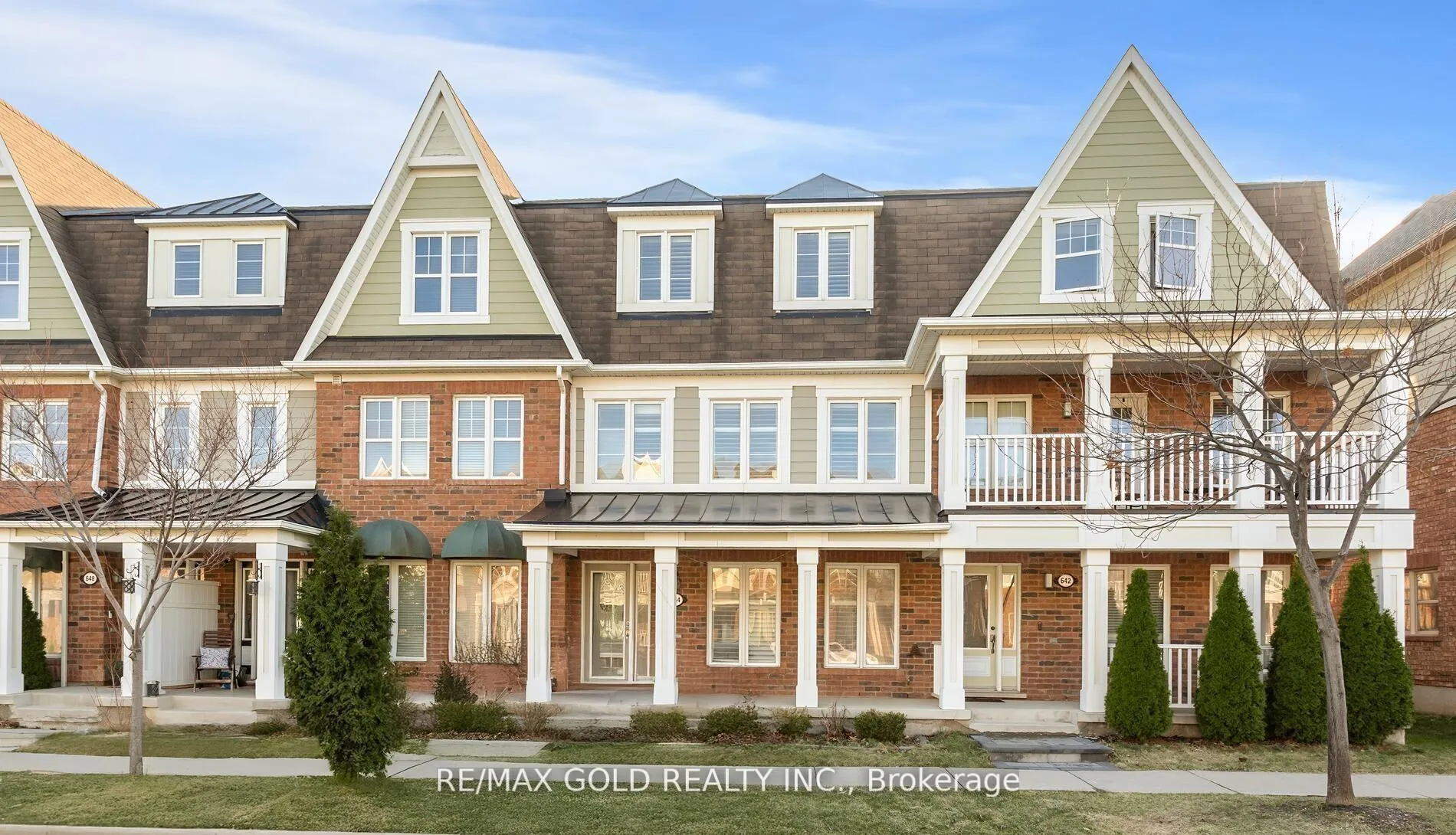 Front of 644 Scott Boulevard