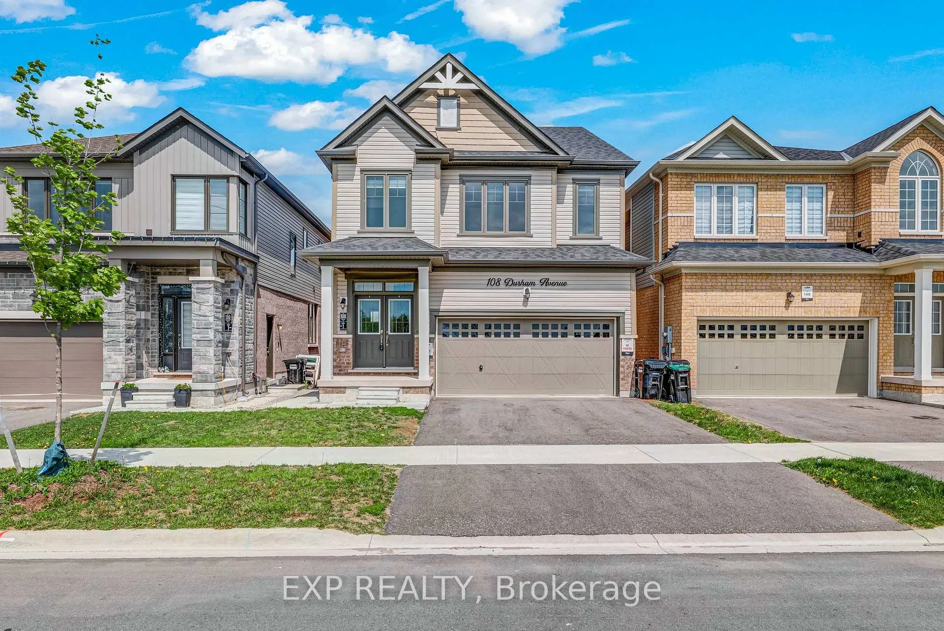 Photo 2 of 108 Durham Avenue, Barrie, Rural Barrie Southeast — HOMEH