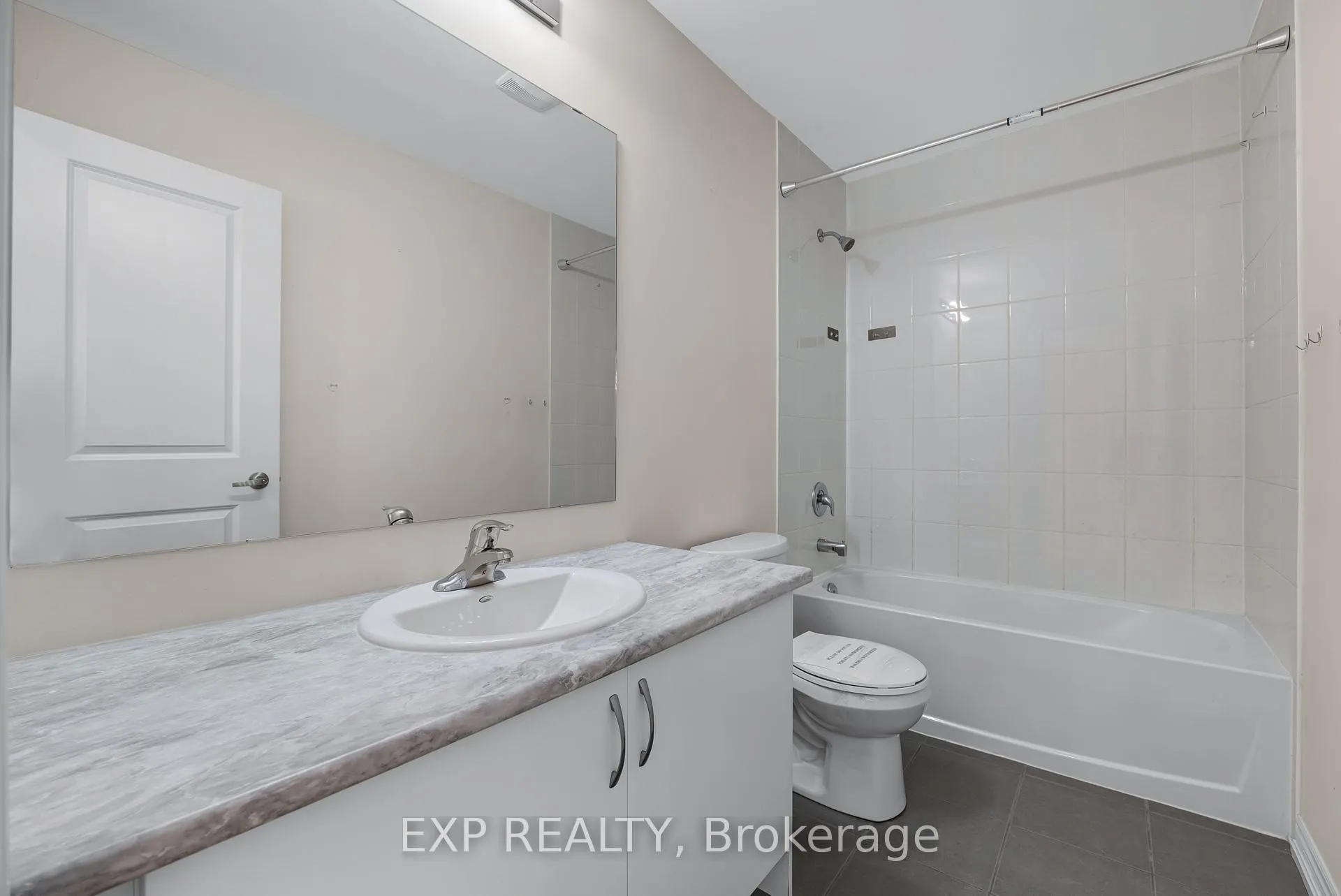 Photo 31 of 108 Durham Avenue, Barrie, Rural Barrie Southeast — HOMEH