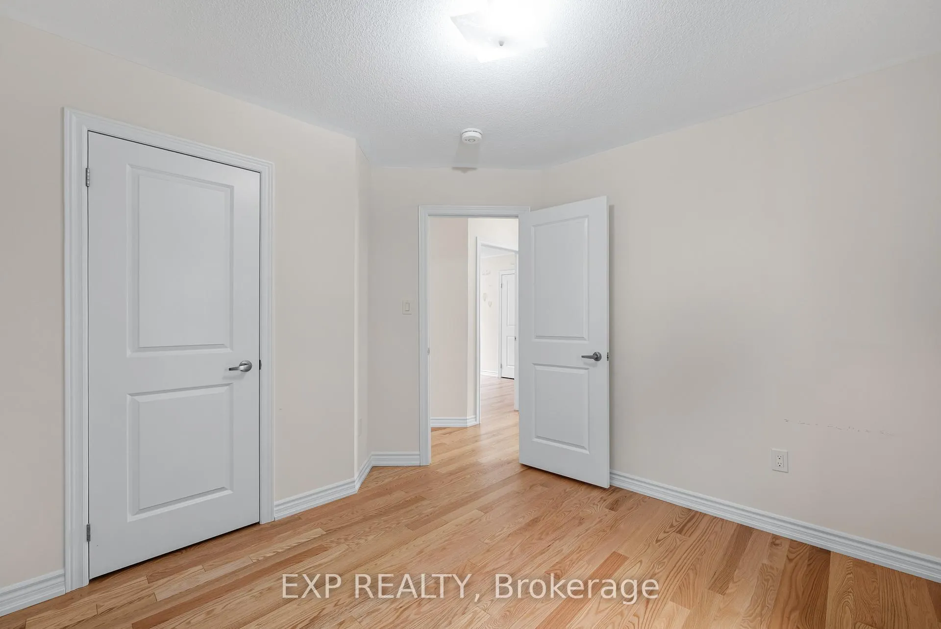 Photo 33 of 108 Durham Avenue, Barrie, Rural Barrie Southeast — HOMEH