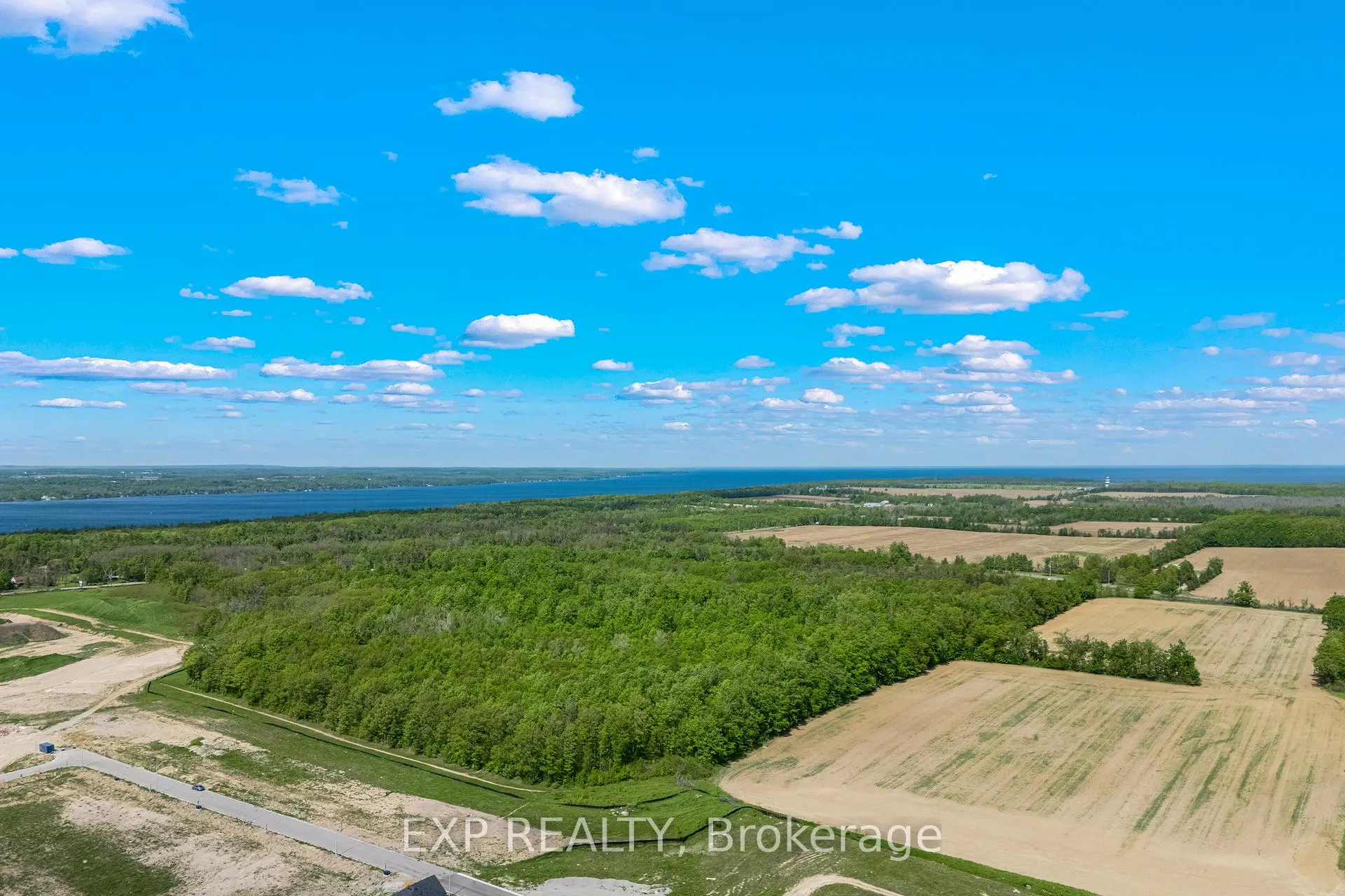 Photo 46 of 108 Durham Avenue, Barrie, Rural Barrie Southeast — HOMEH