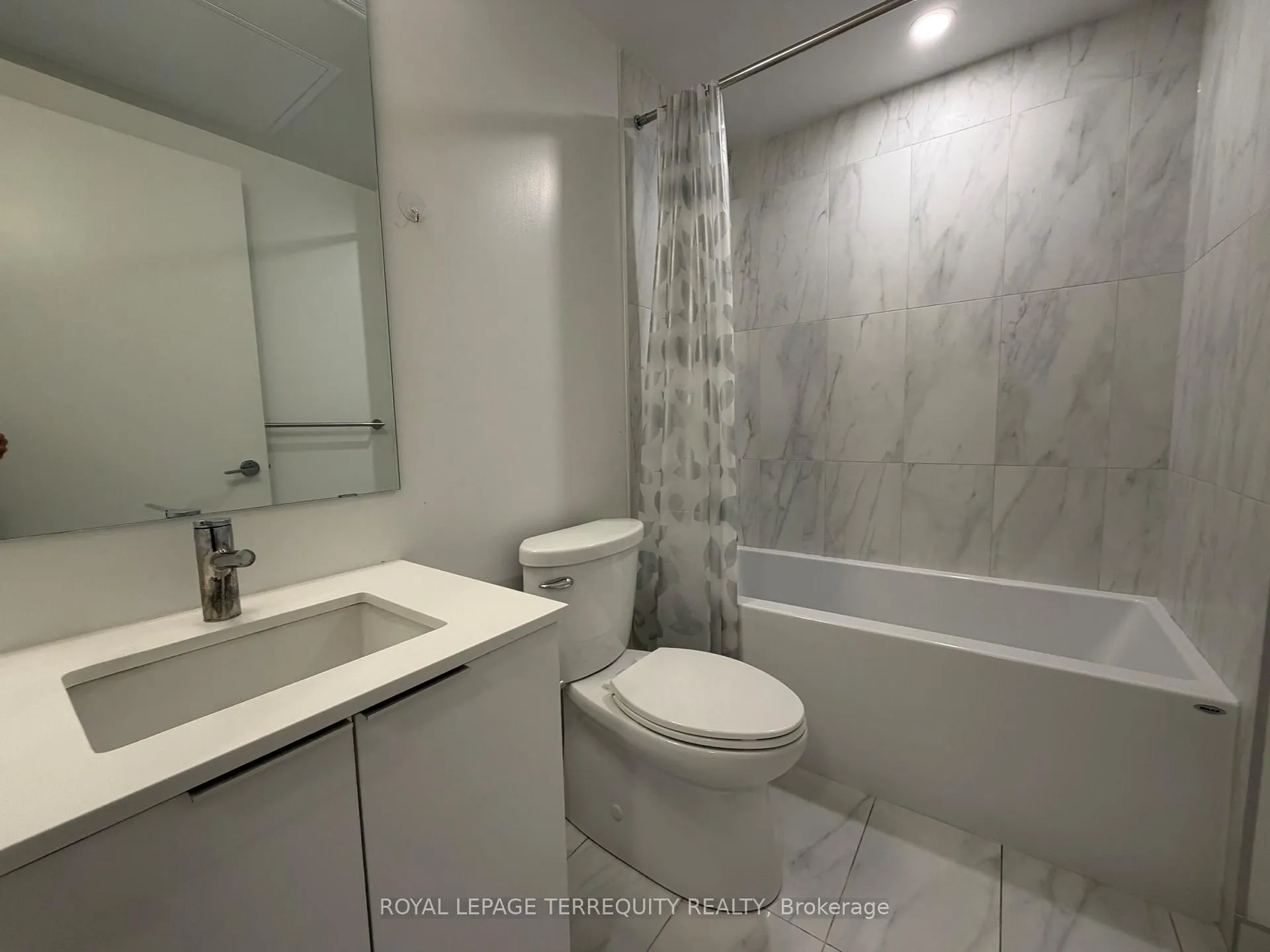 Photo 11 of Unit 3307, 357 King Street W, Toronto, Waterfront Communities — HOMEH