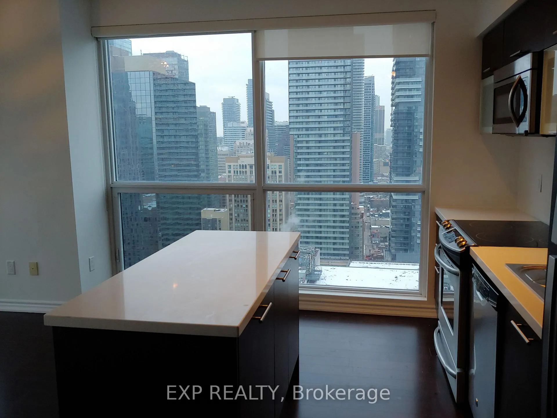 Photo 3 of Unit 3115, 386 Yonge Street, Toronto, Bay Street Corridor — HOMEH