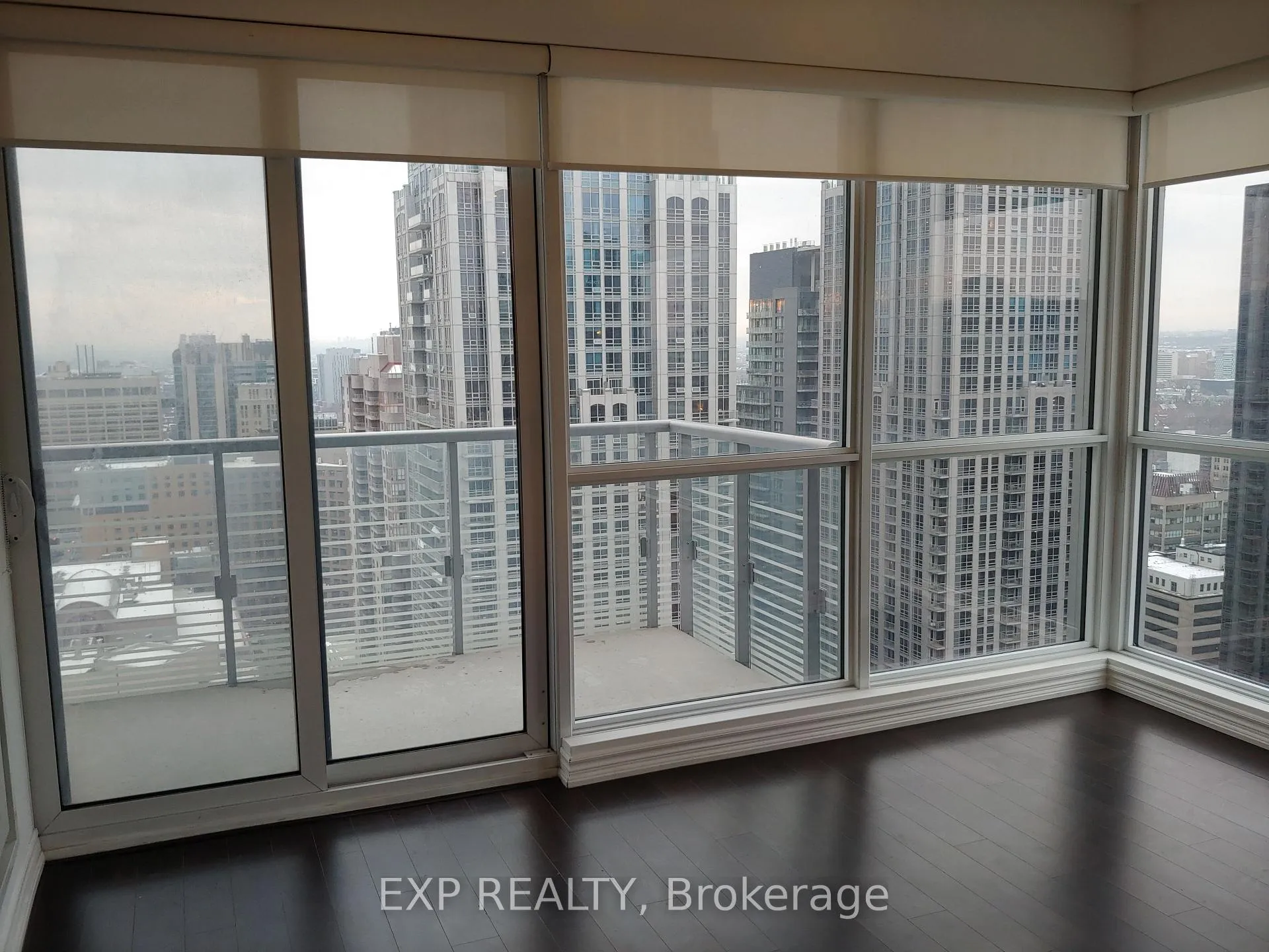 Photo 6 of Unit 3115, 386 Yonge Street, Toronto, Bay Street Corridor — HOMEH