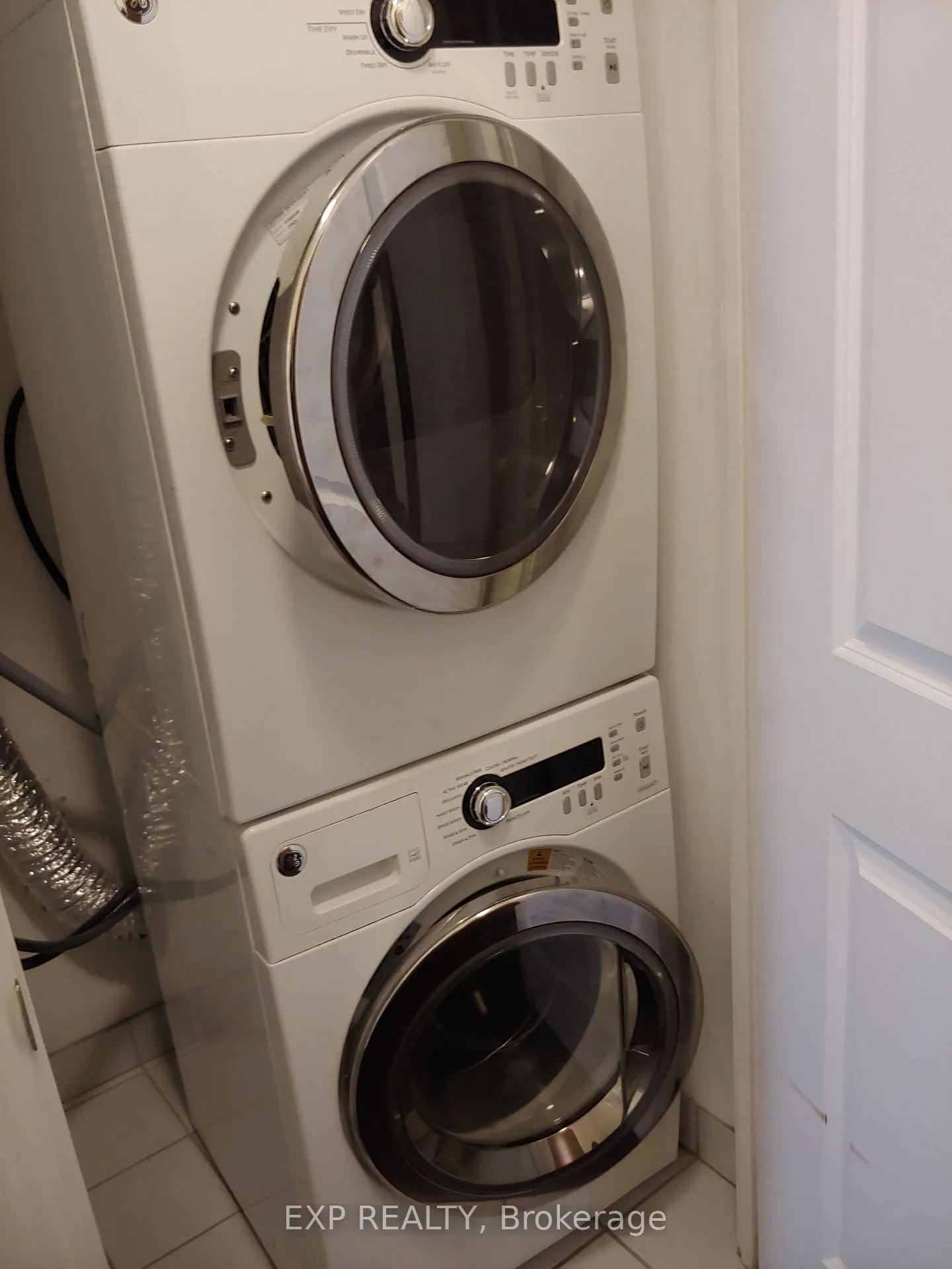 Photo 15 of Unit 3115, 386 Yonge Street, Toronto, Bay Street Corridor — HOMEH