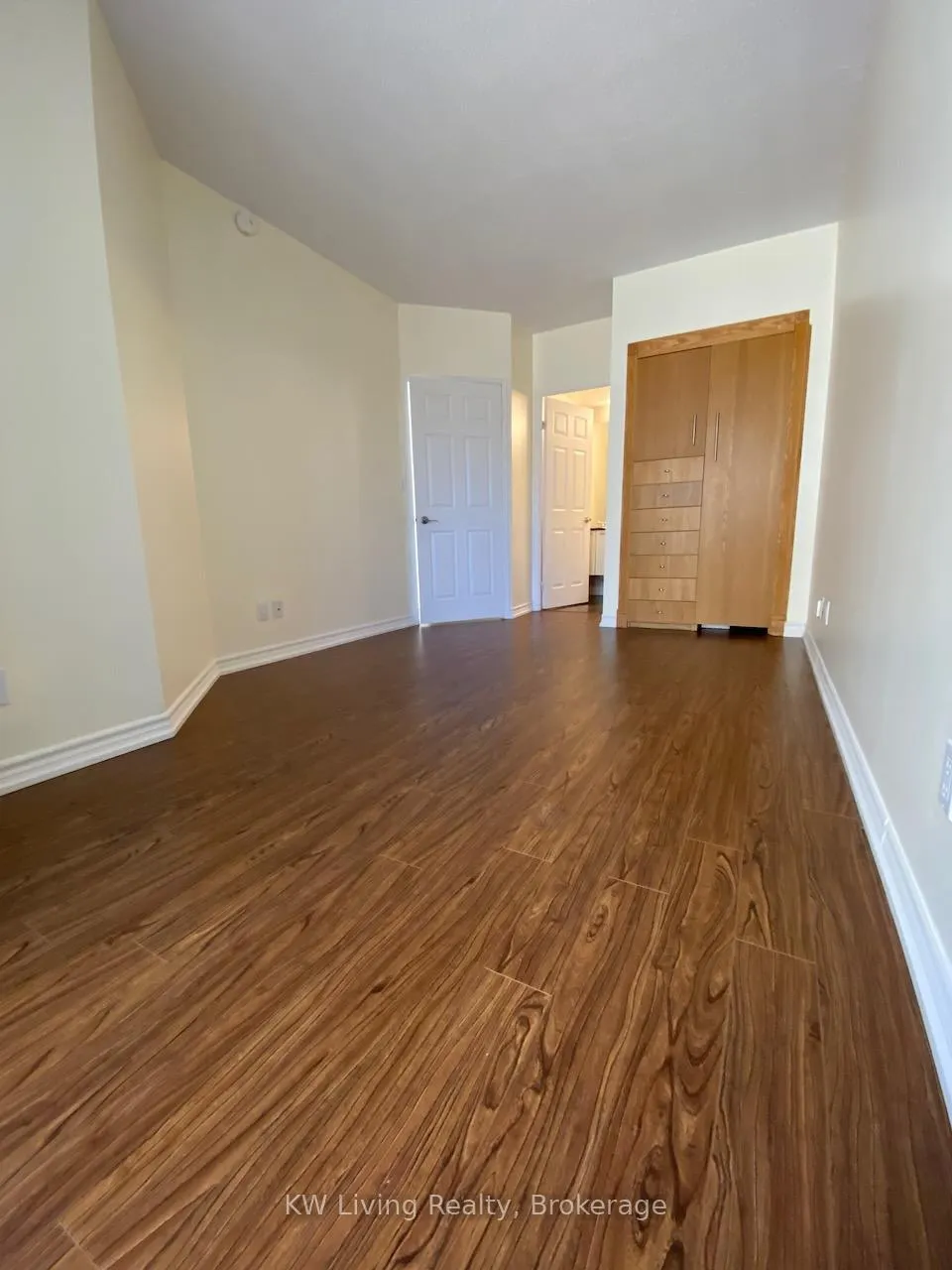 Photo 3 of Unit 1207, 55 Bloor Street E, Toronto, Church-Yonge Corridor — HOMEH
