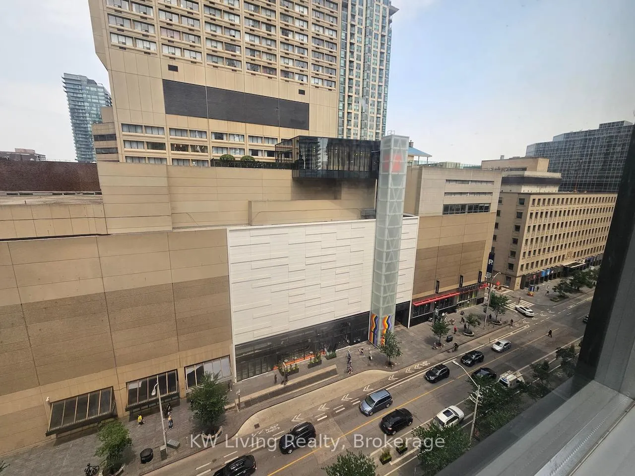 Photo 8 of Unit 1207, 55 Bloor Street E, Toronto, Church-Yonge Corridor — HOMEH