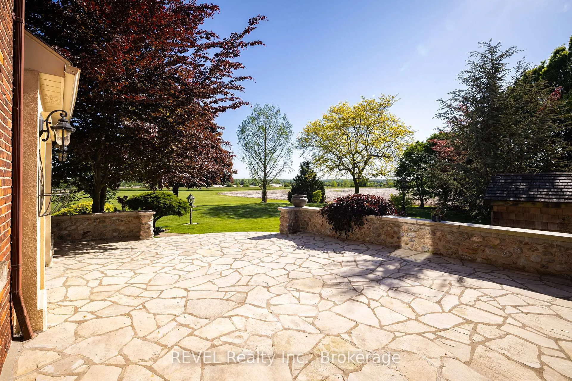 Photo 5 of 458 Chippawa Road, Port Colborne, Bethel — HOMEH
