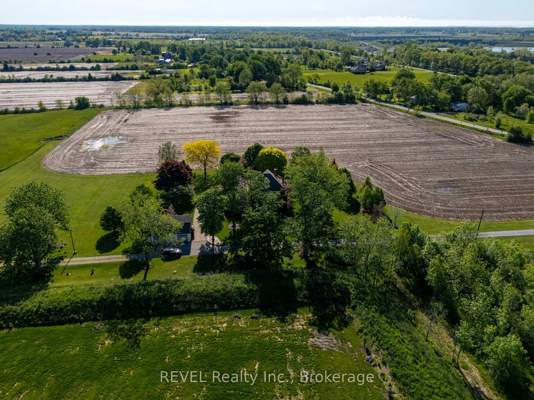 Photo 35 of 458 Chippawa Road, Port Colborne, Bethel — HOMEH
