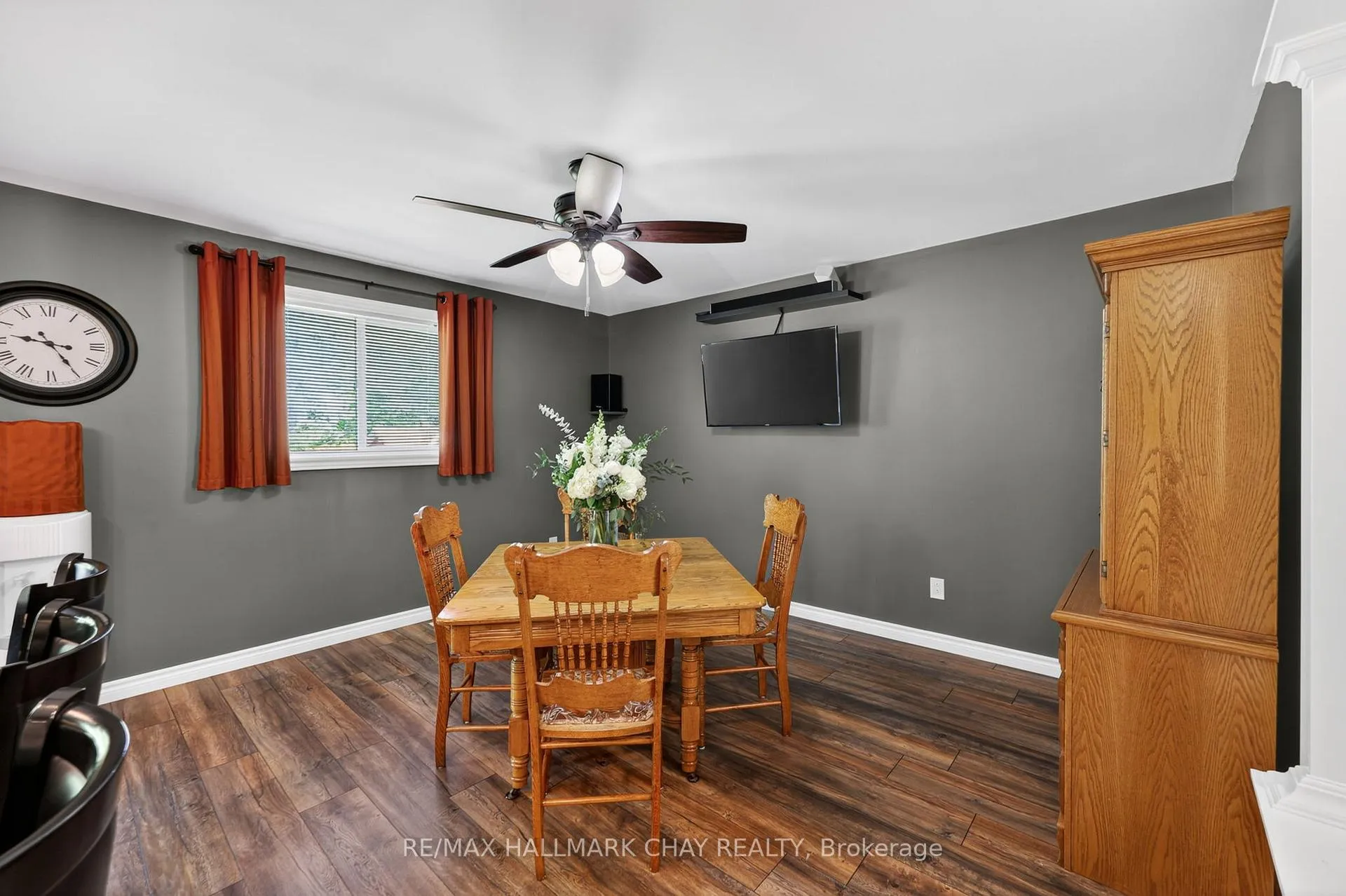Photo 17 of 143 Emms Drive, Barrie, Holly — HOMEH