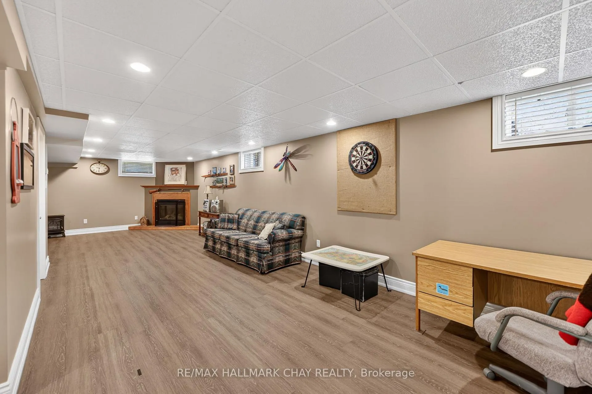 Photo 27 of 143 Emms Drive, Barrie, Holly — HOMEH