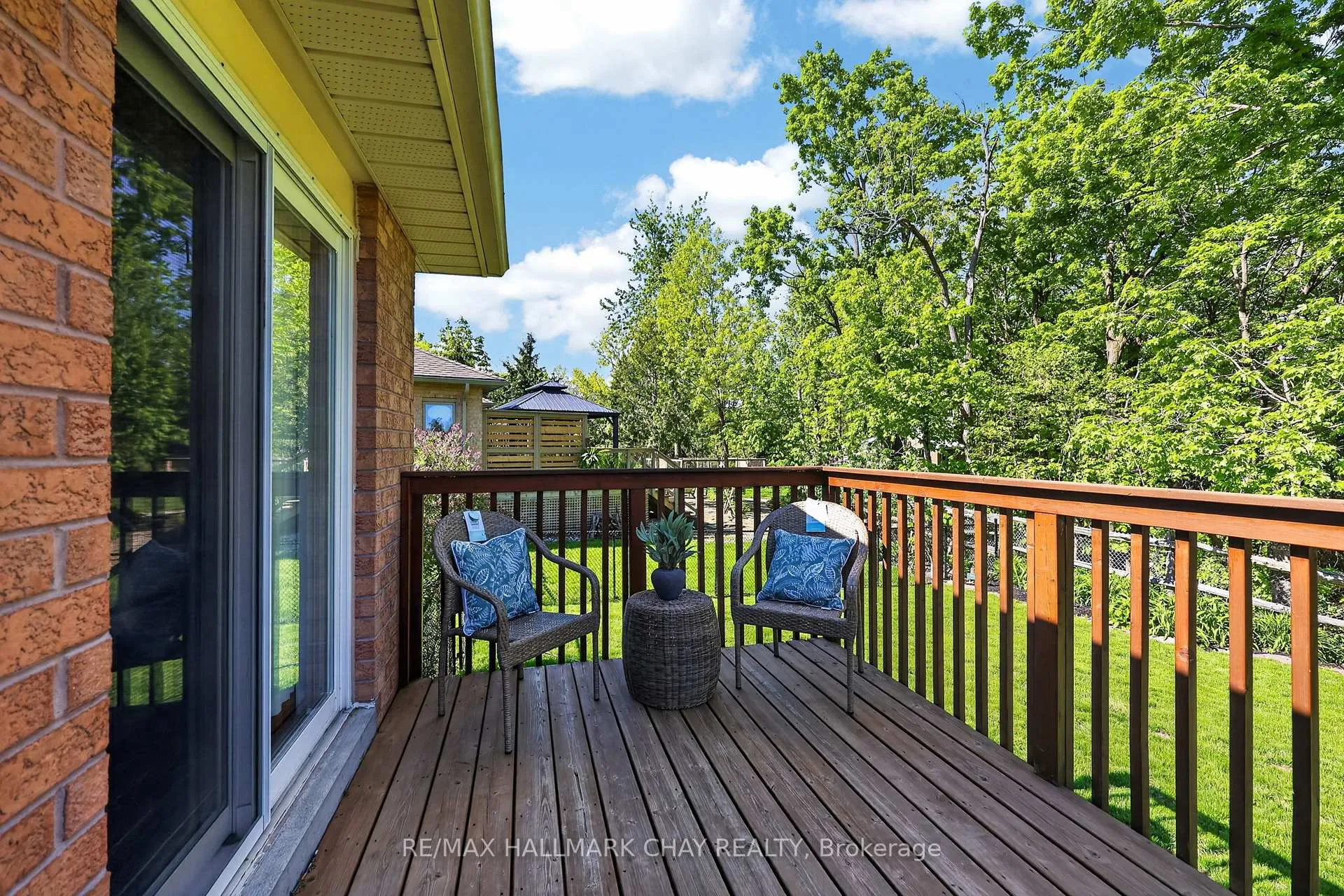 Photo 35 of 143 Emms Drive, Barrie, Holly — HOMEH