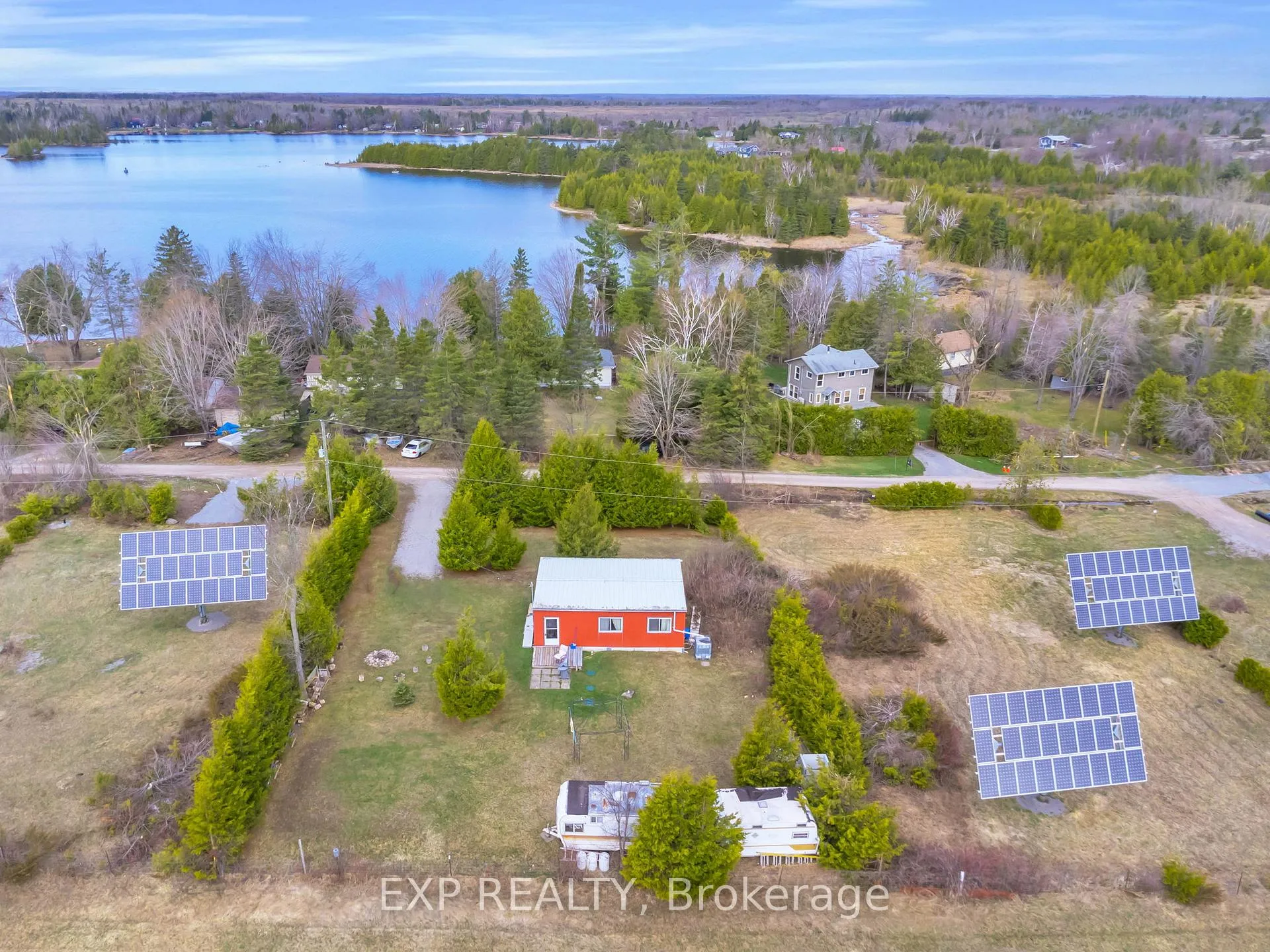 Photo 1 of 70 Redcap Beach Lane, Kawartha Lakes, Carden — HOMEH