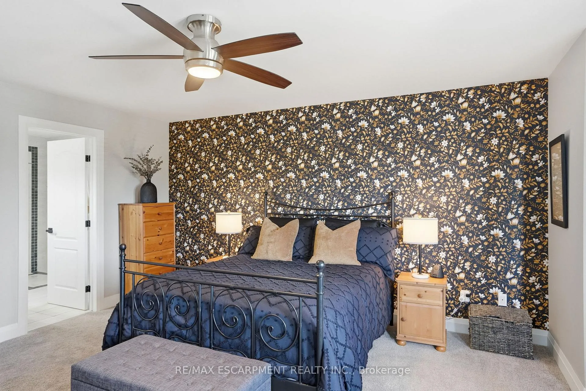 Photo 20 of 1300 Silvan Forest Drive, Burlington, Tansley — HOMEH
