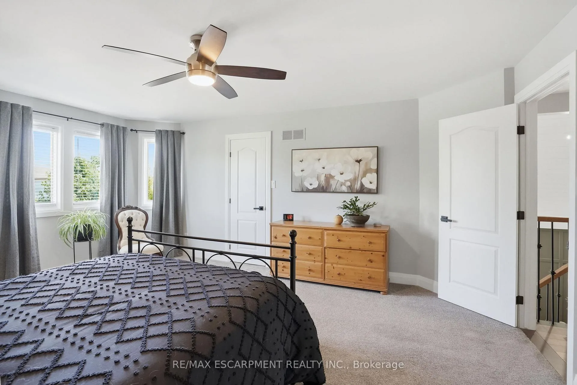 Photo 21 of 1300 Silvan Forest Drive, Burlington, Tansley — HOMEH
