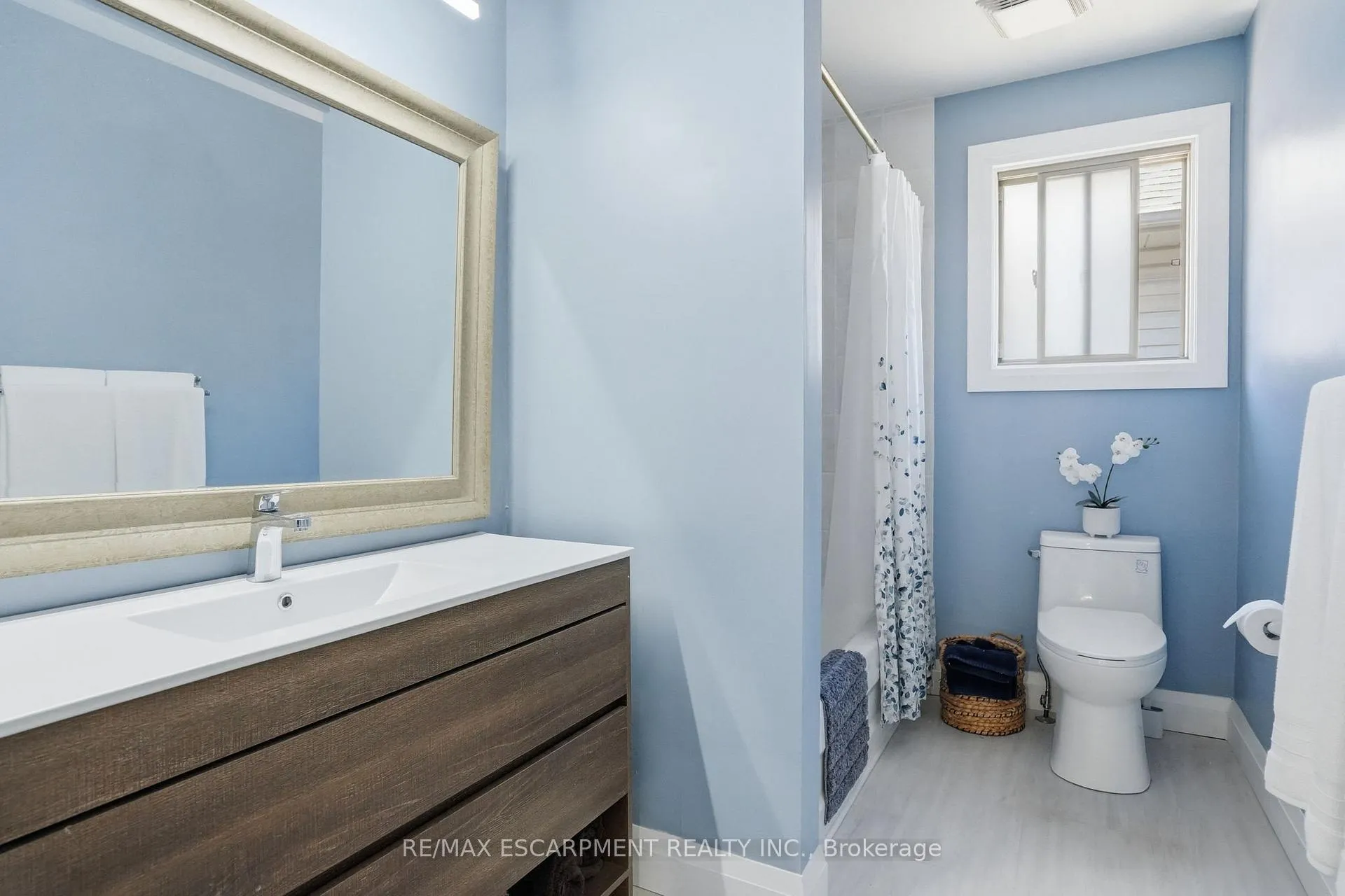 Photo 26 of 1300 Silvan Forest Drive, Burlington, Tansley — HOMEH
