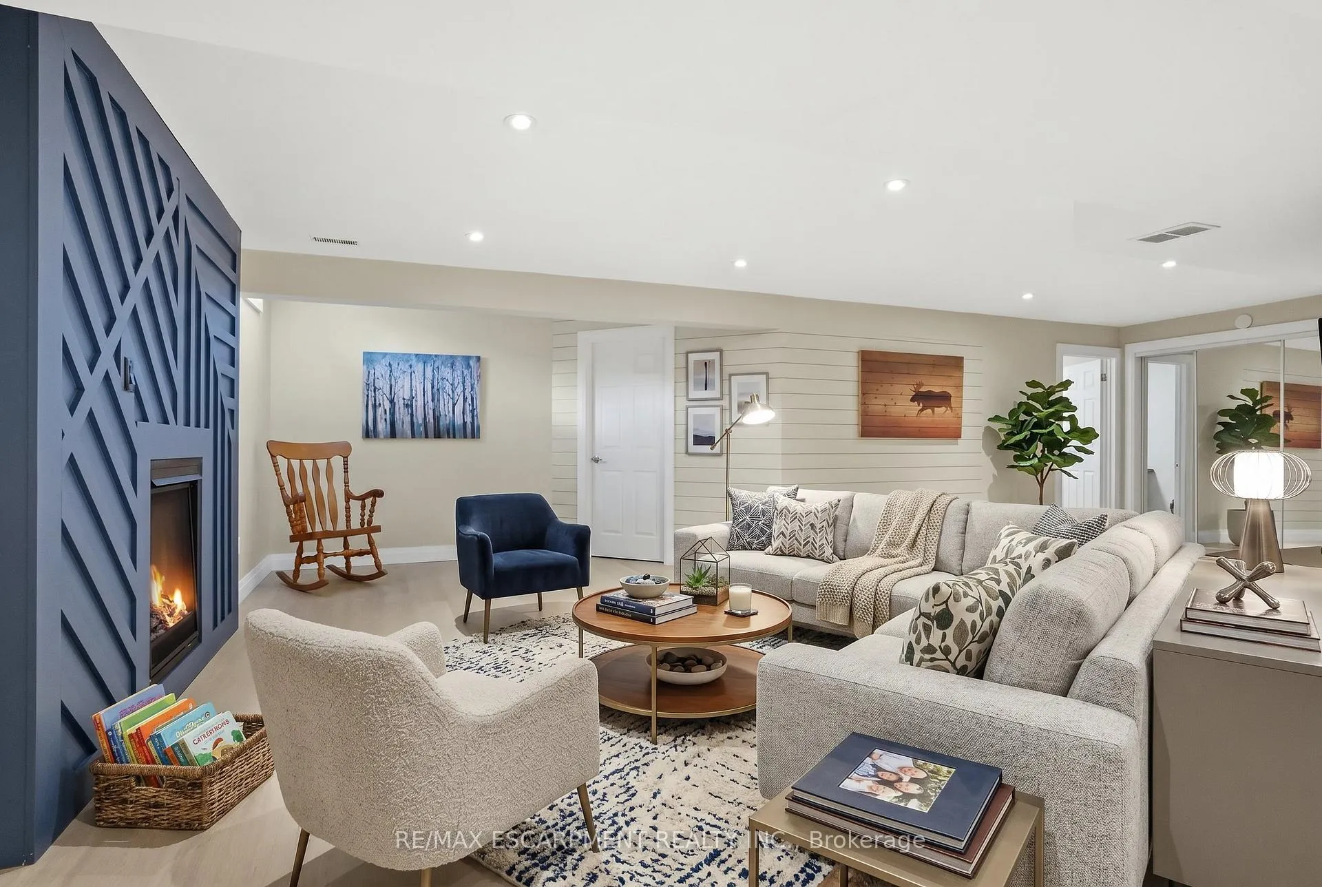 Photo 27 of 1300 Silvan Forest Drive, Burlington, Tansley — HOMEH