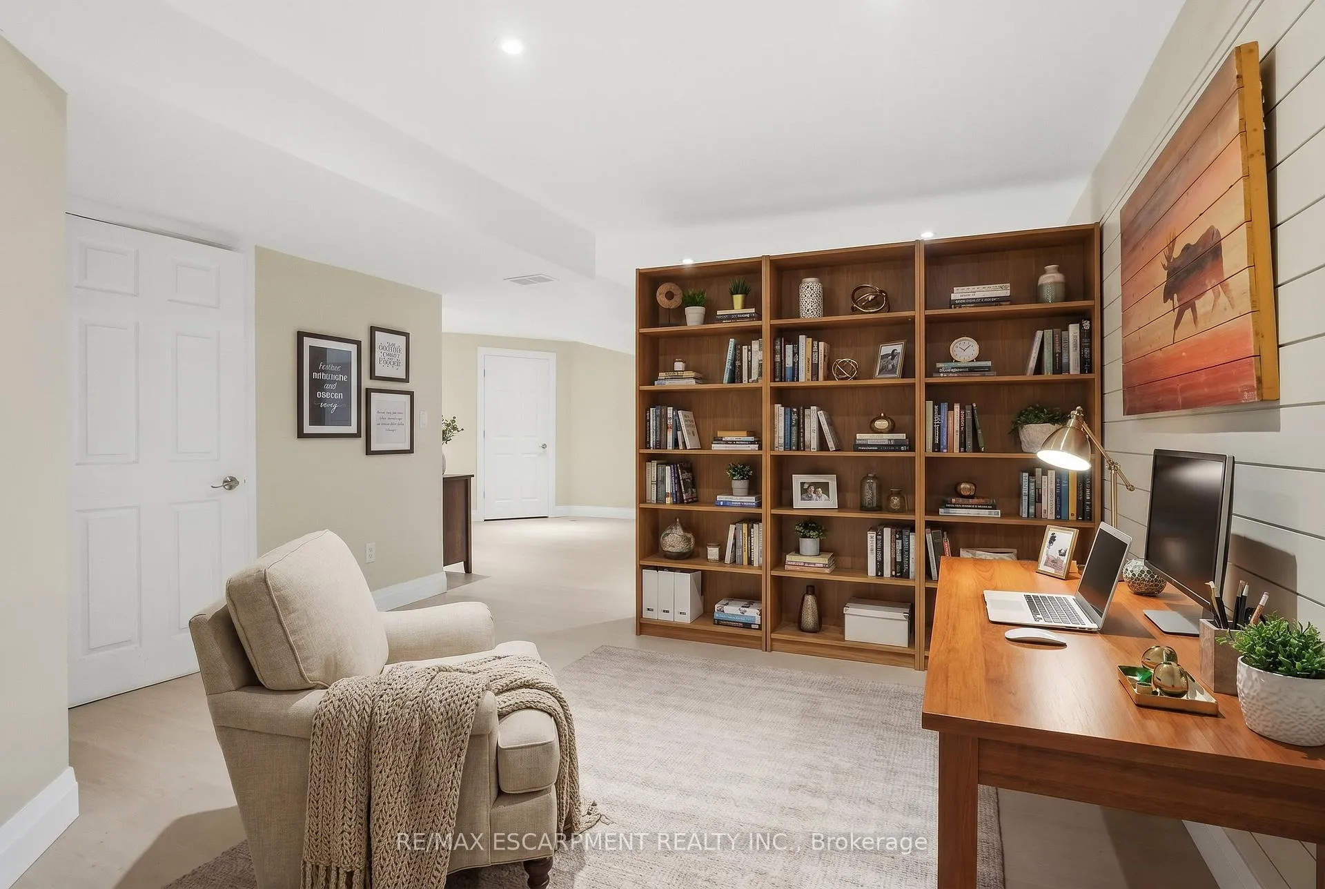 Photo 29 of 1300 Silvan Forest Drive, Burlington, Tansley — HOMEH