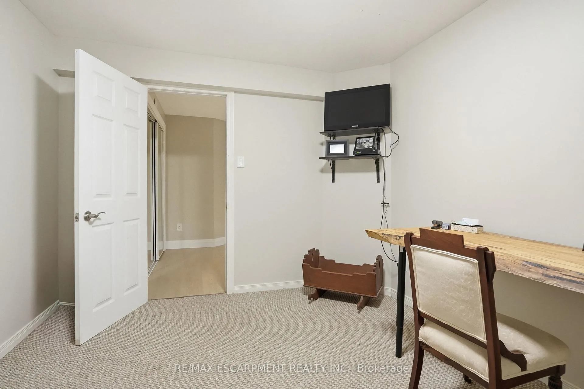 Photo 30 of 1300 Silvan Forest Drive, Burlington, Tansley — HOMEH
