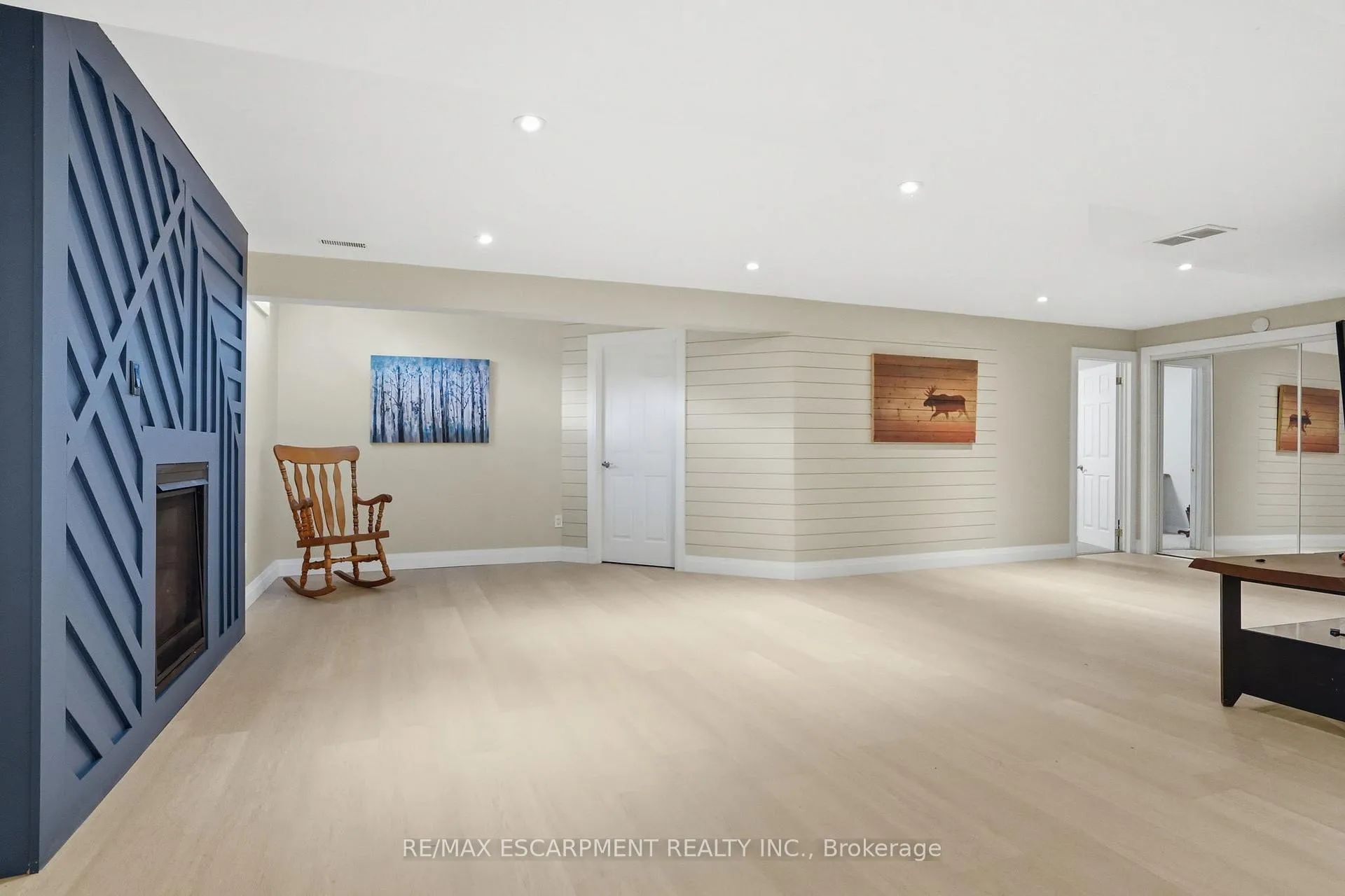 Photo 44 of 1300 Silvan Forest Drive, Burlington, Tansley — HOMEH