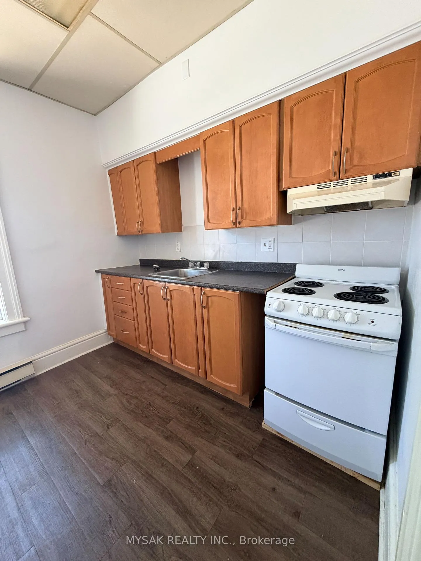 Photo 19 of 315 Centre Street, North Huron, Wingham — HOMEH