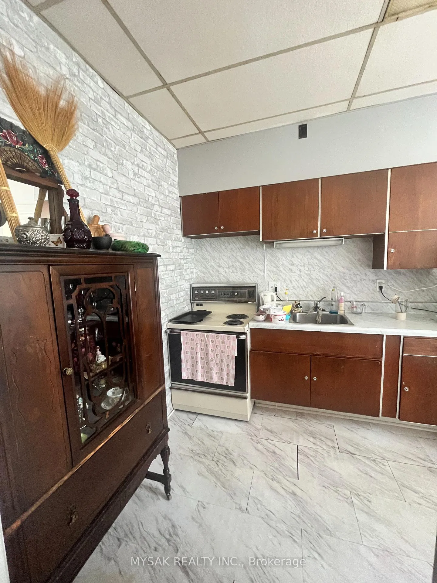 Photo 24 of 315 Centre Street, North Huron, Wingham — HOMEH
