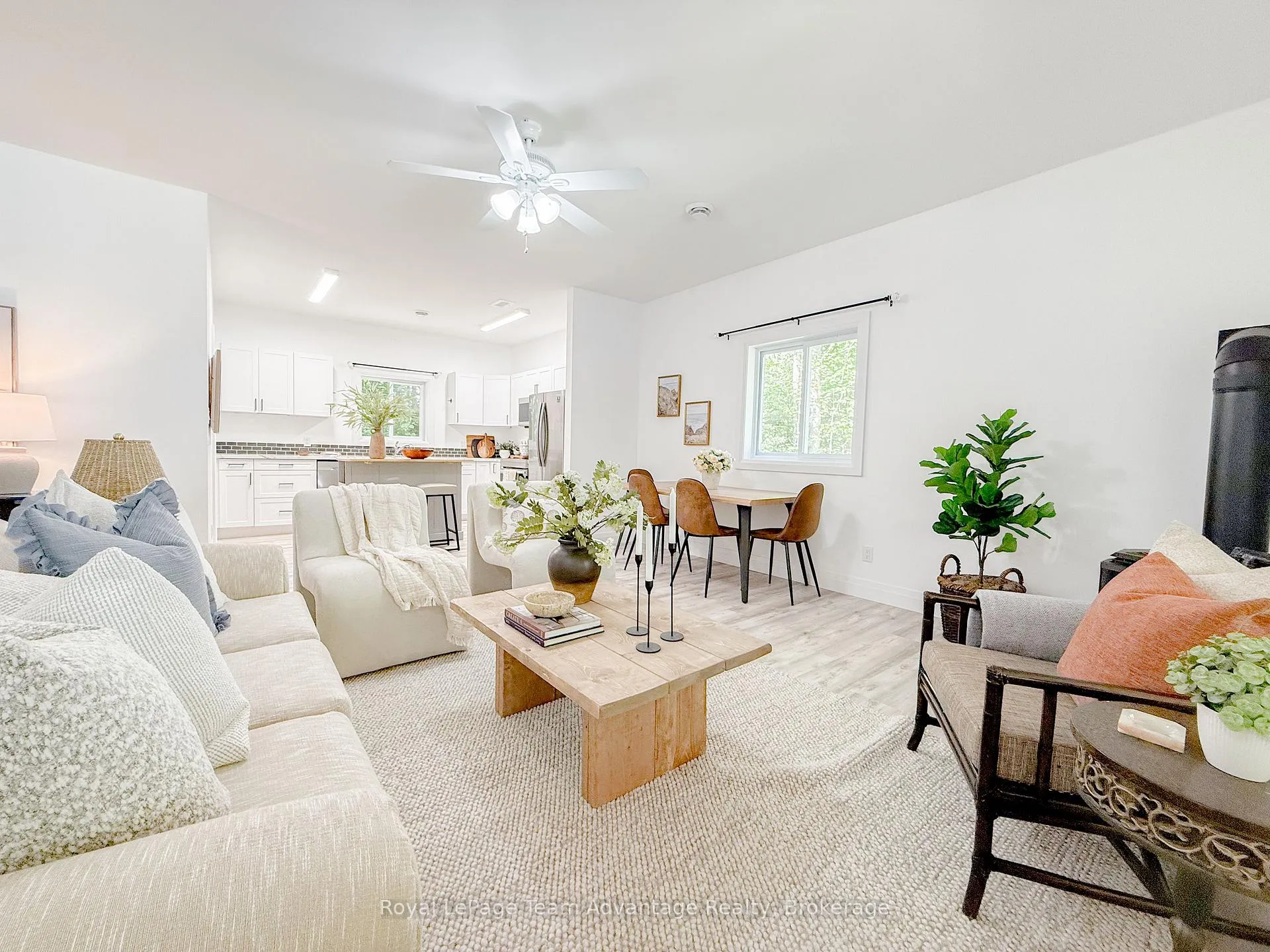 Photo 12 of 264 Almaguin Drive, McMurrich/Monteith, Sprucedale — HOMEH