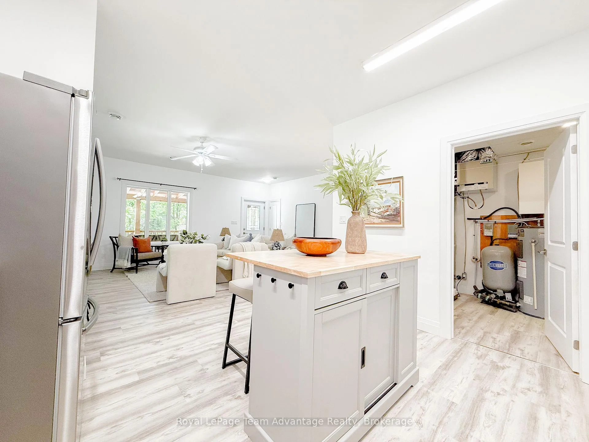 Photo 17 of 264 Almaguin Drive, McMurrich/Monteith, Sprucedale — HOMEH