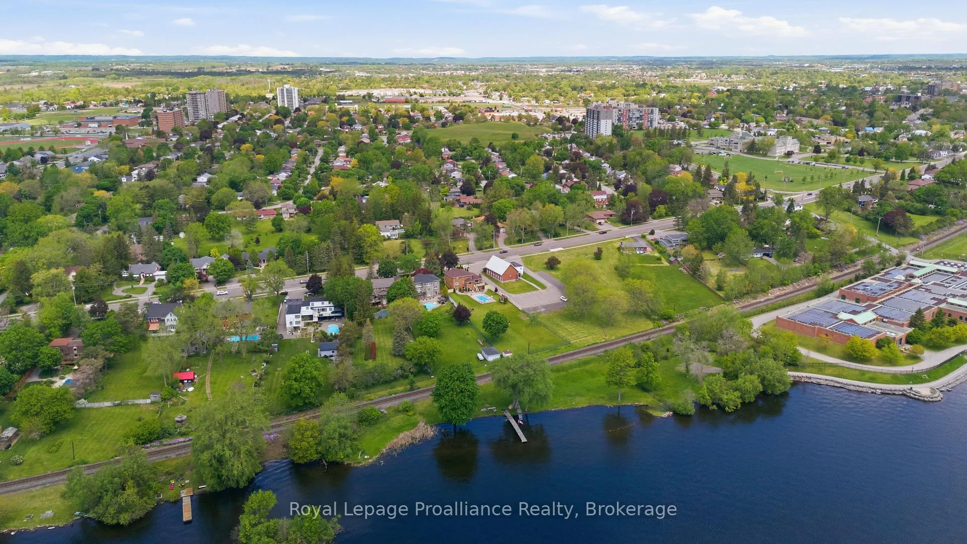 Photo 4 of 261 Dundas Street W, Belleville, Belleville Ward — HOMEH