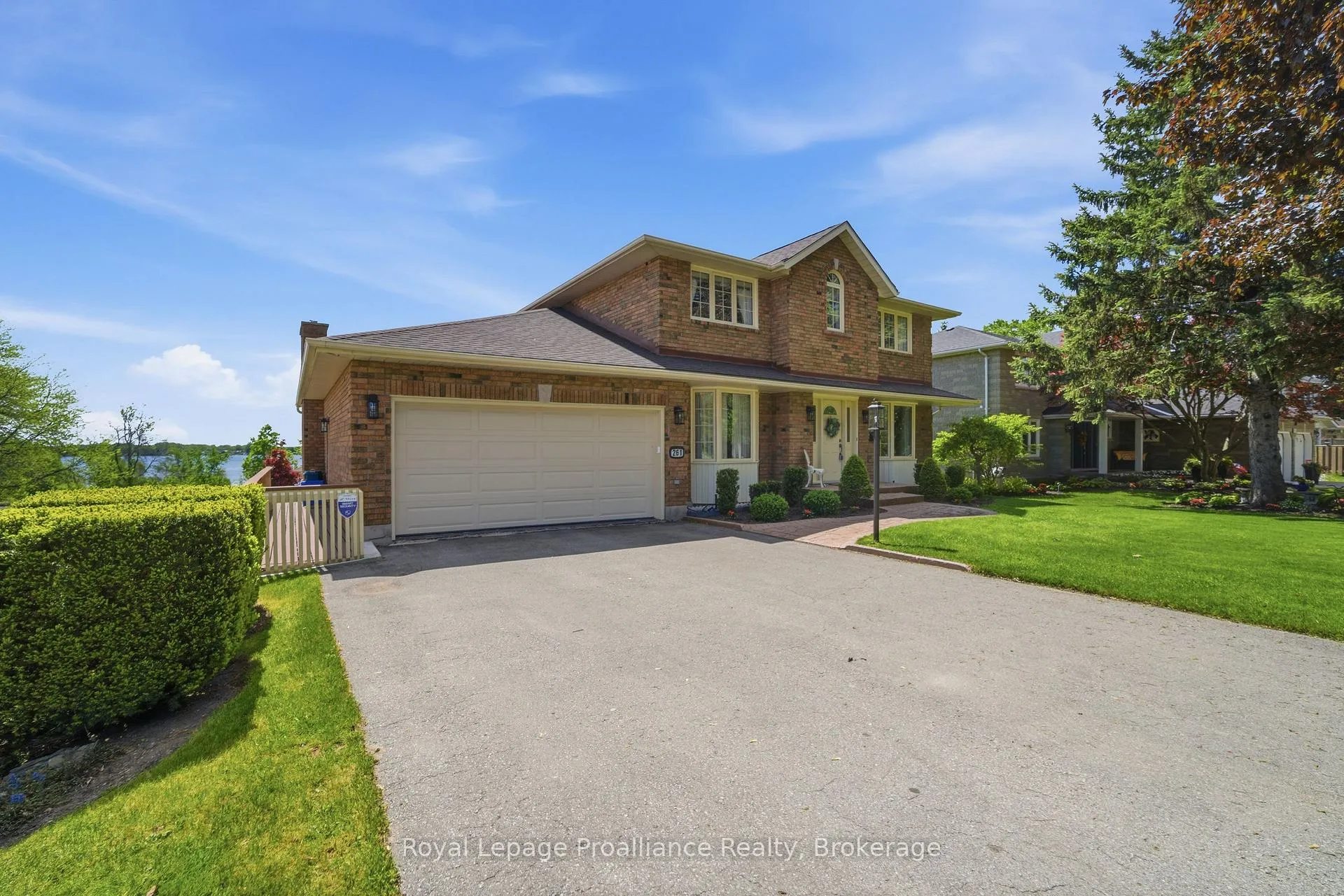 Photo 8 of 261 Dundas Street W, Belleville, Belleville Ward — HOMEH