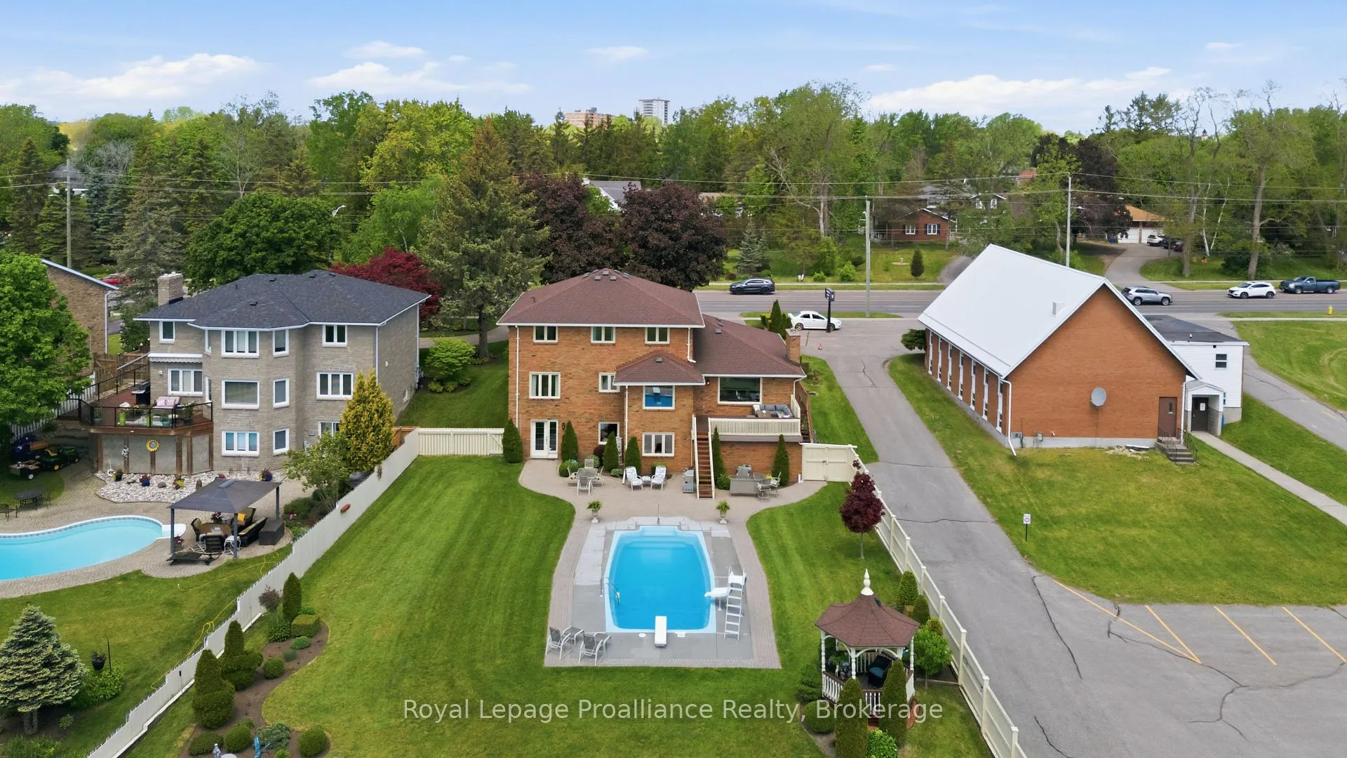 Photo 34 of 261 Dundas Street W, Belleville, Belleville Ward — HOMEH