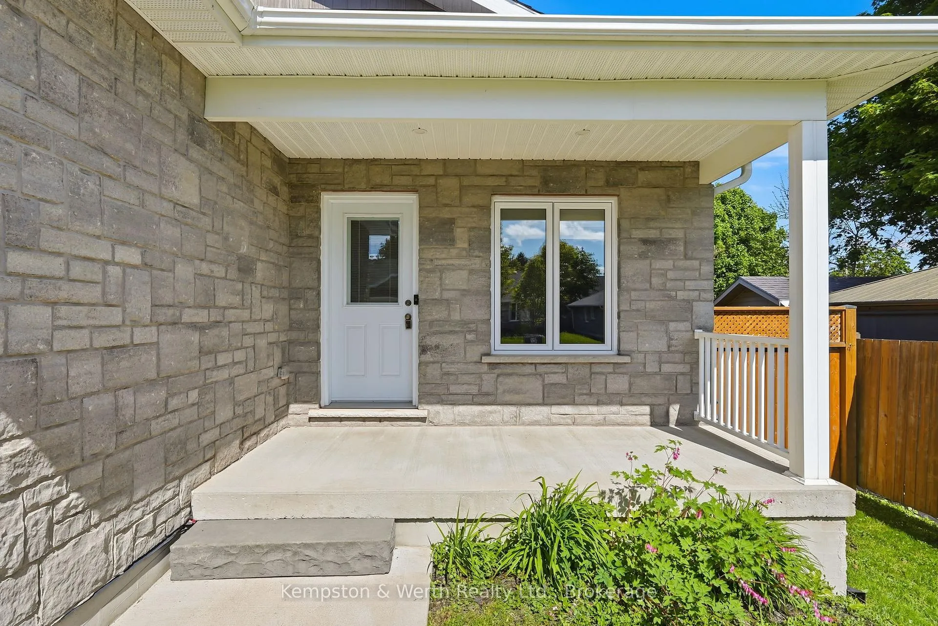Photo 3 of 645 Davidson Avenue S, North Perth, Listowel — HOMEH