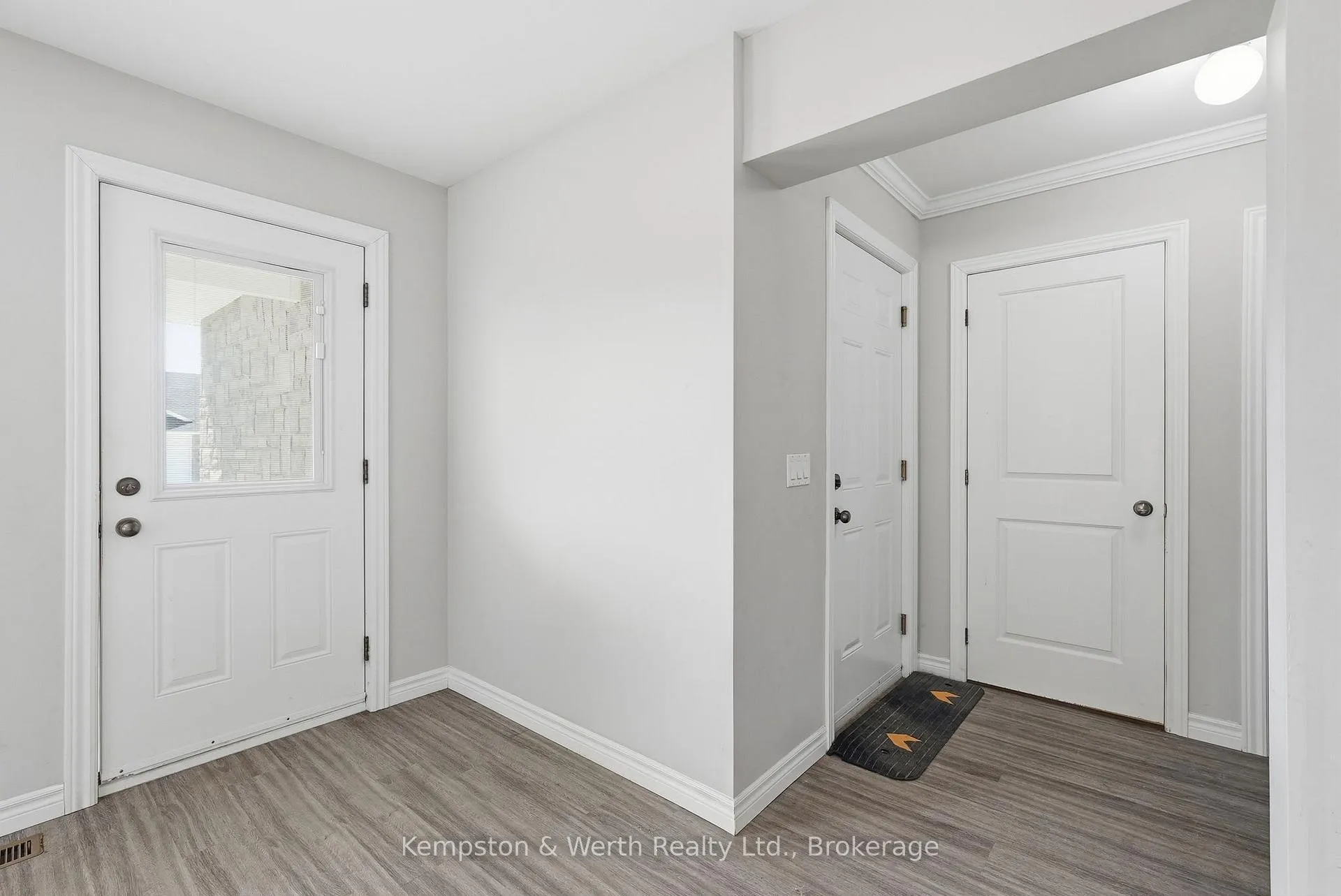 Photo 4 of 645 Davidson Avenue S, North Perth, Listowel — HOMEH