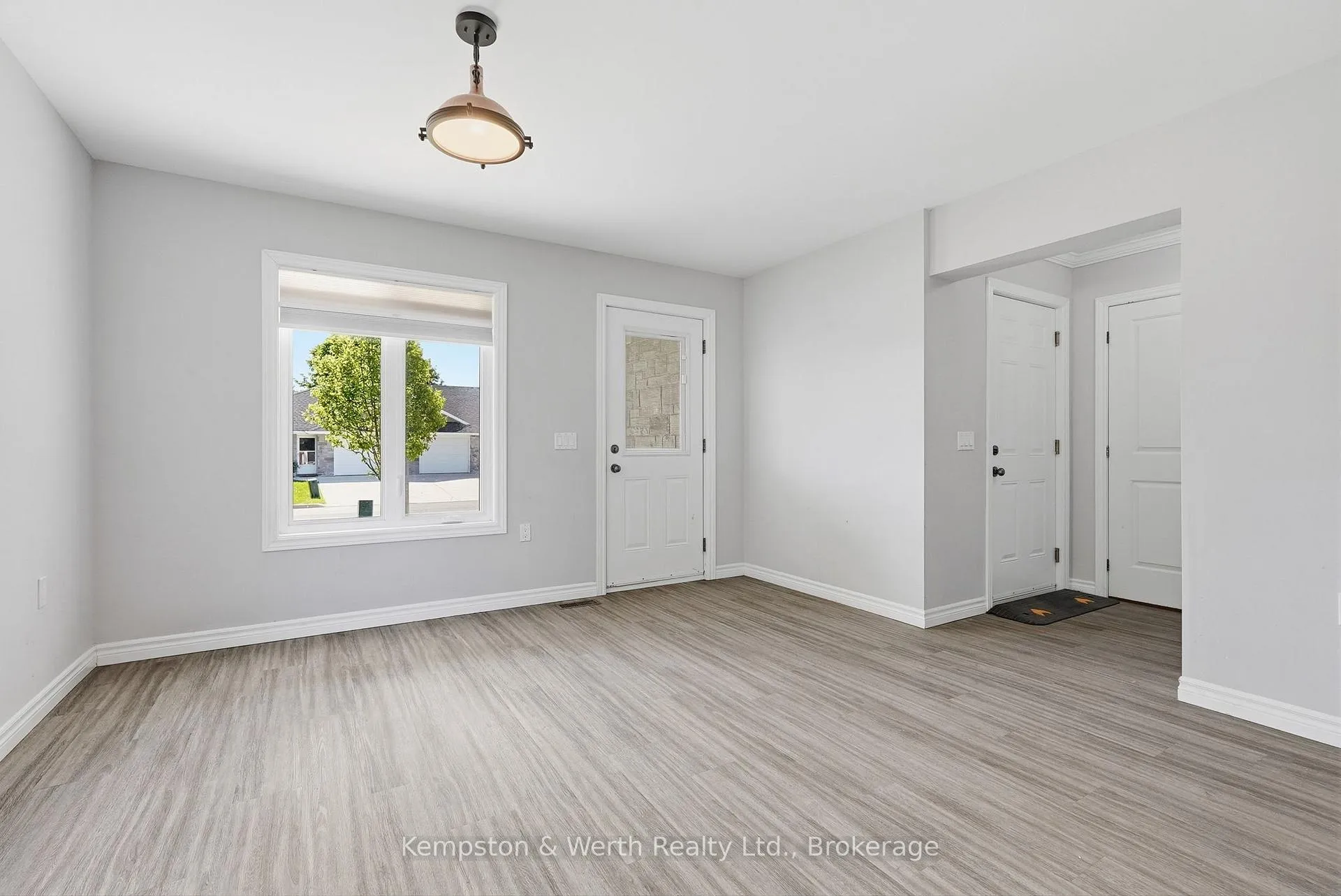 Photo 18 of 645 Davidson Avenue S, North Perth, Listowel — HOMEH
