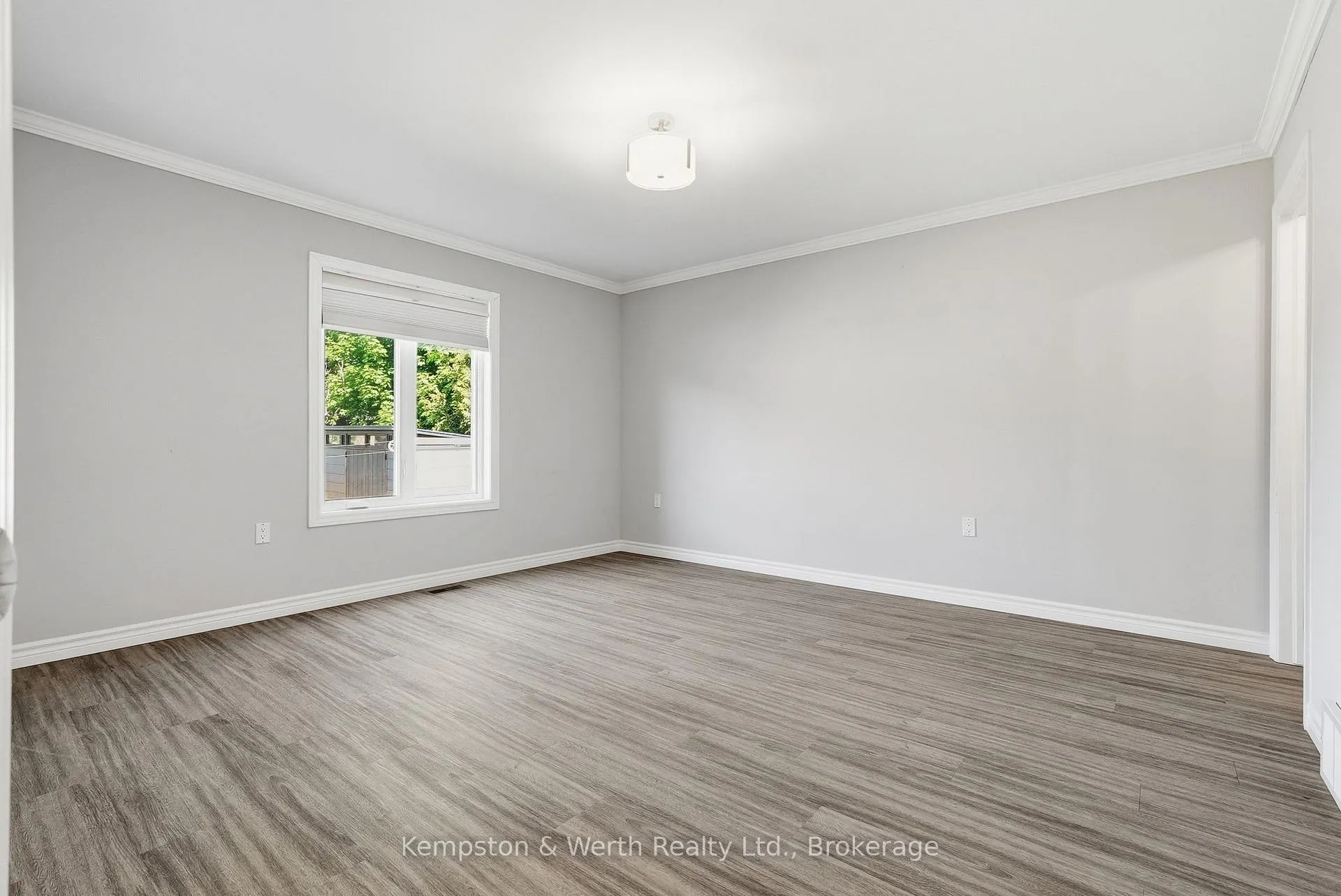 Photo 28 of 645 Davidson Avenue S, North Perth, Listowel — HOMEH