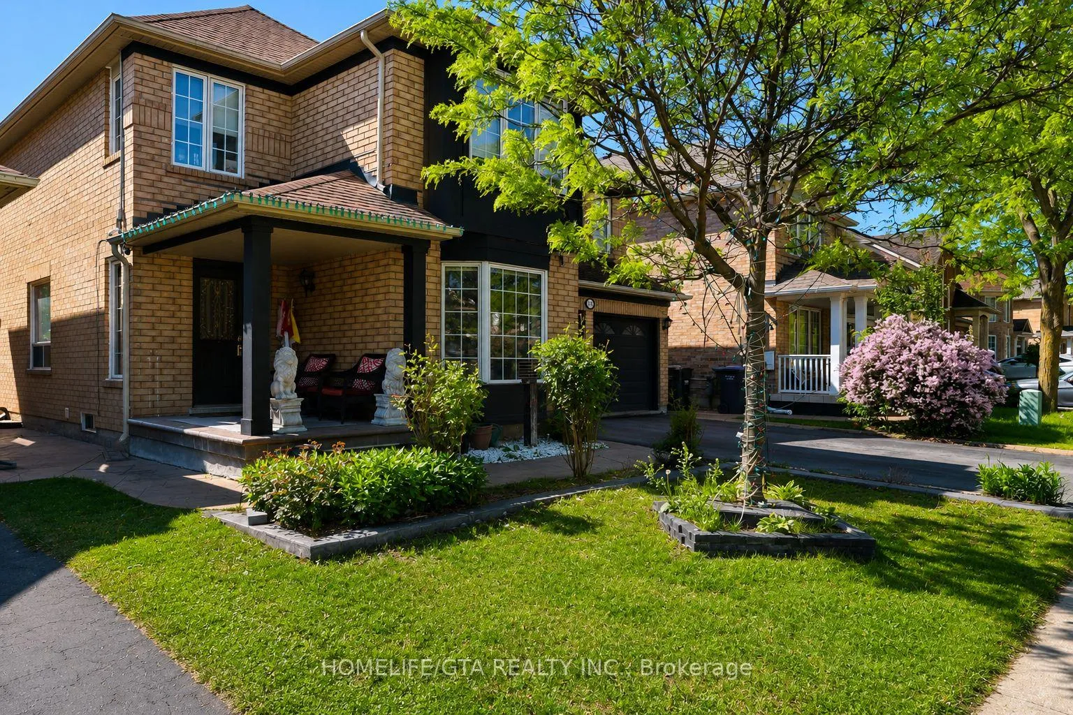 Photo 2 of 13 Sparta Drive, Brampton, Vales of Castlemore — HOMEH