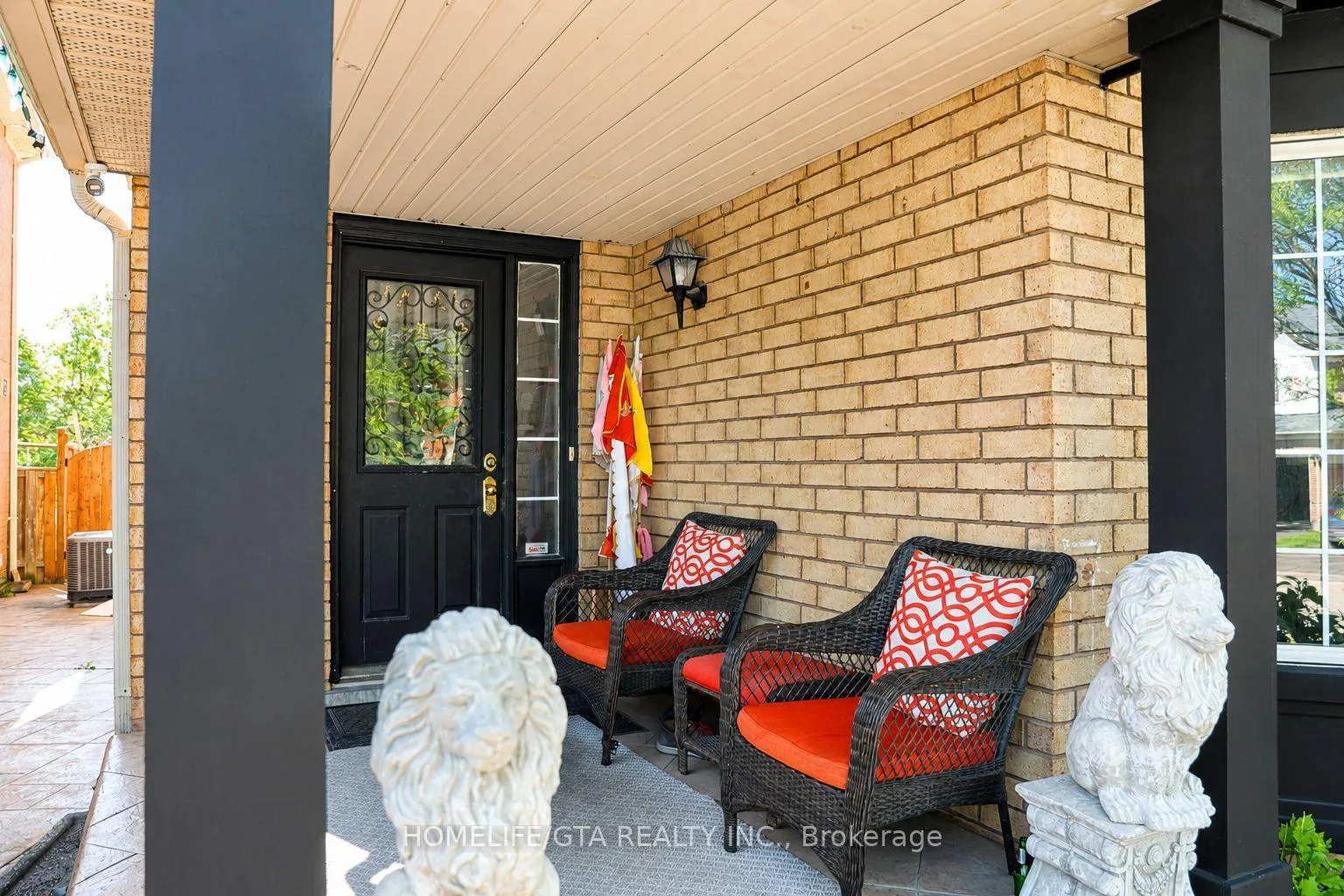 Photo 4 of 13 Sparta Drive, Brampton, Vales of Castlemore — HOMEH