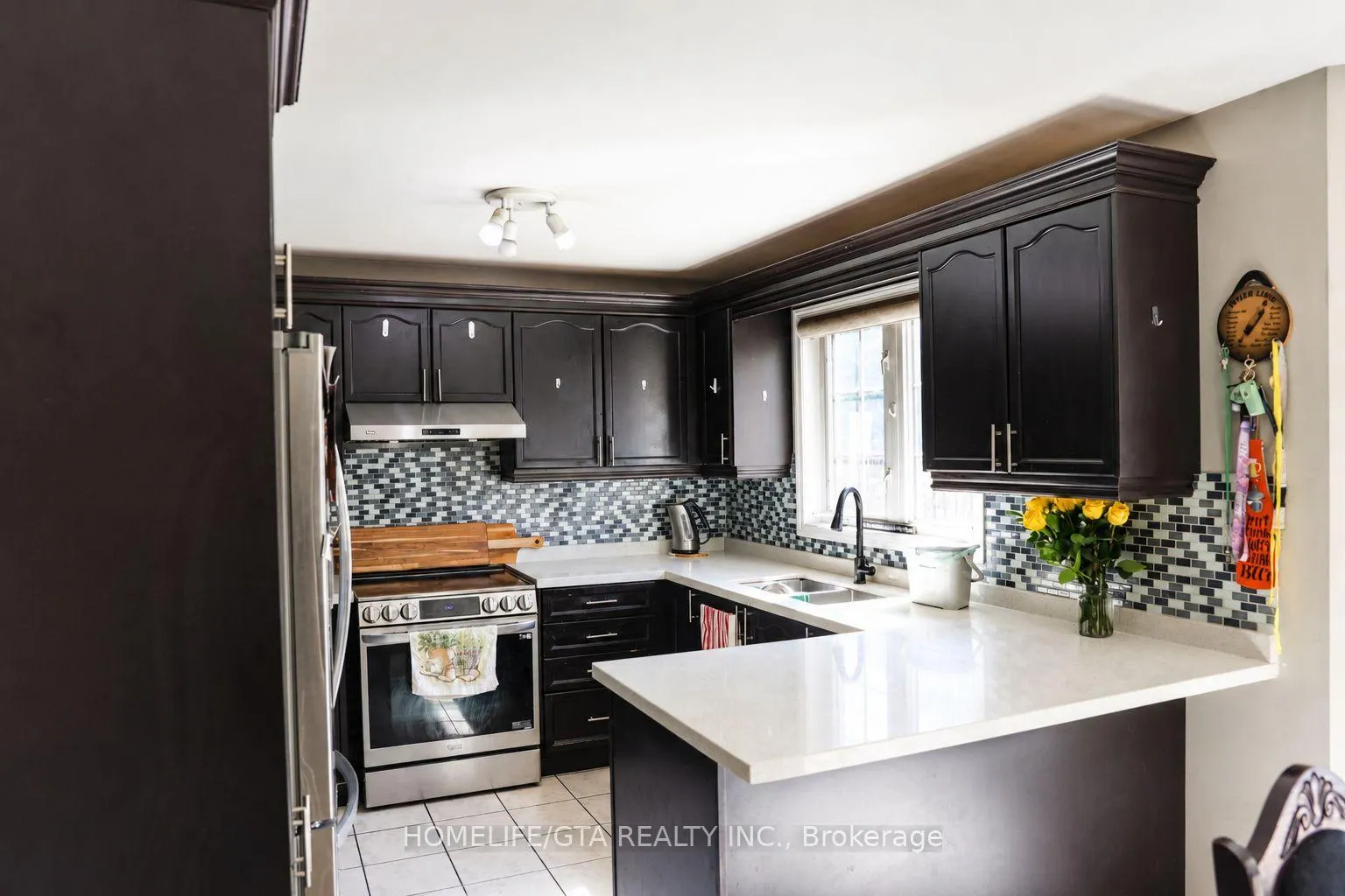 Photo 6 of 13 Sparta Drive, Brampton, Vales of Castlemore — HOMEH