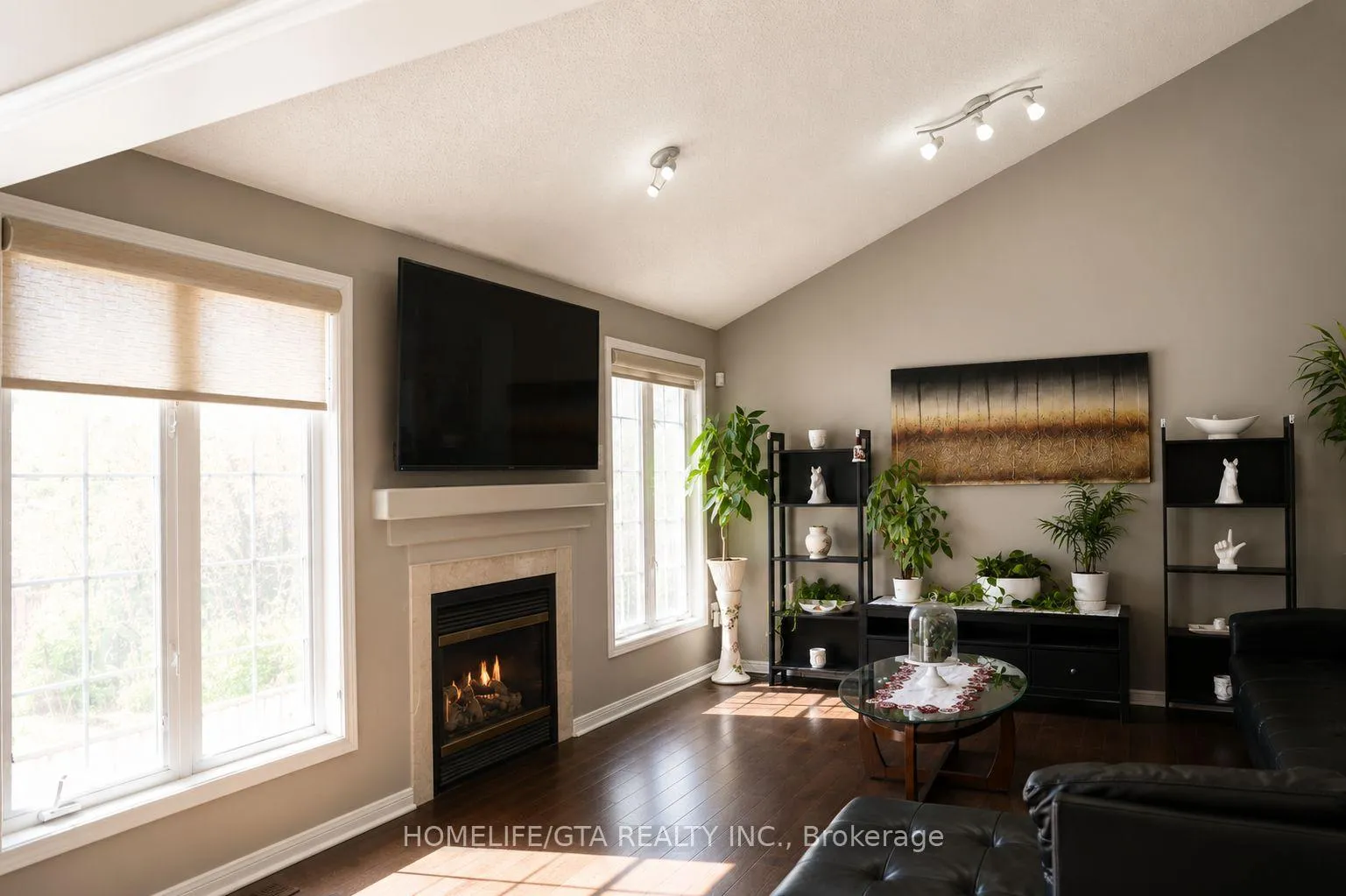 Photo 10 of 13 Sparta Drive, Brampton, Vales of Castlemore — HOMEH