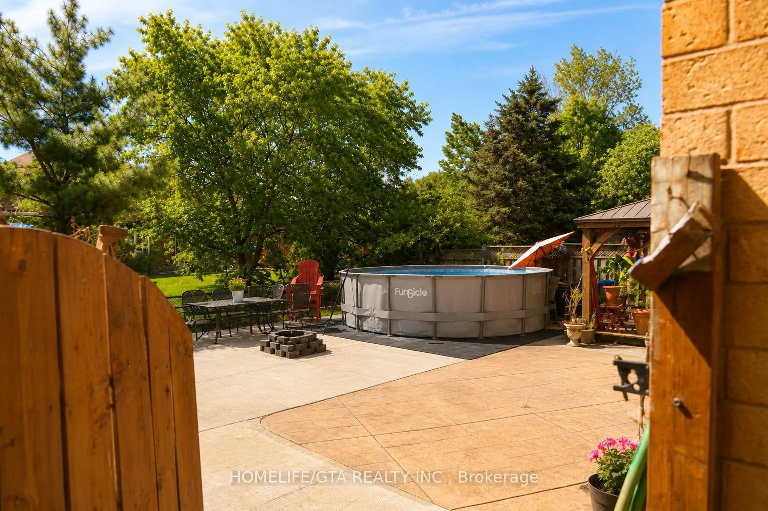 Photo 38 of 13 Sparta Drive, Brampton, Vales of Castlemore — HOMEH