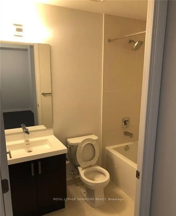 Photo 7 of Unit 2602, 7895 Jane Street, Vaughan, Concord — HOMEH