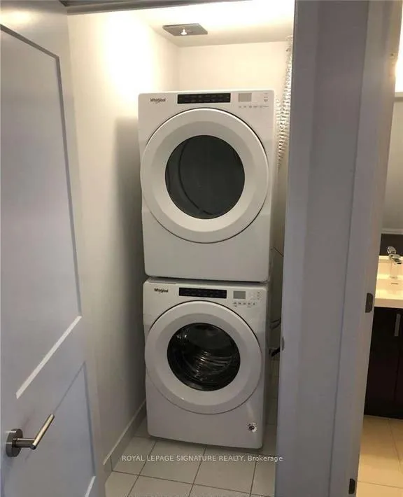 Photo 8 of Unit 2602, 7895 Jane Street, Vaughan, Concord — HOMEH